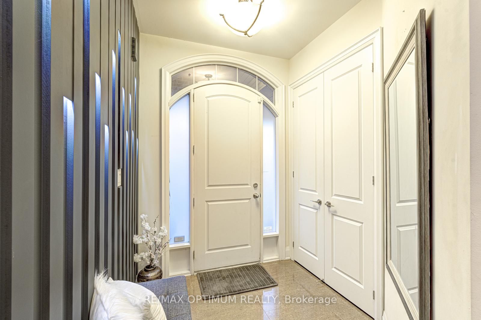 7 Legendary Cir Property Photo 6