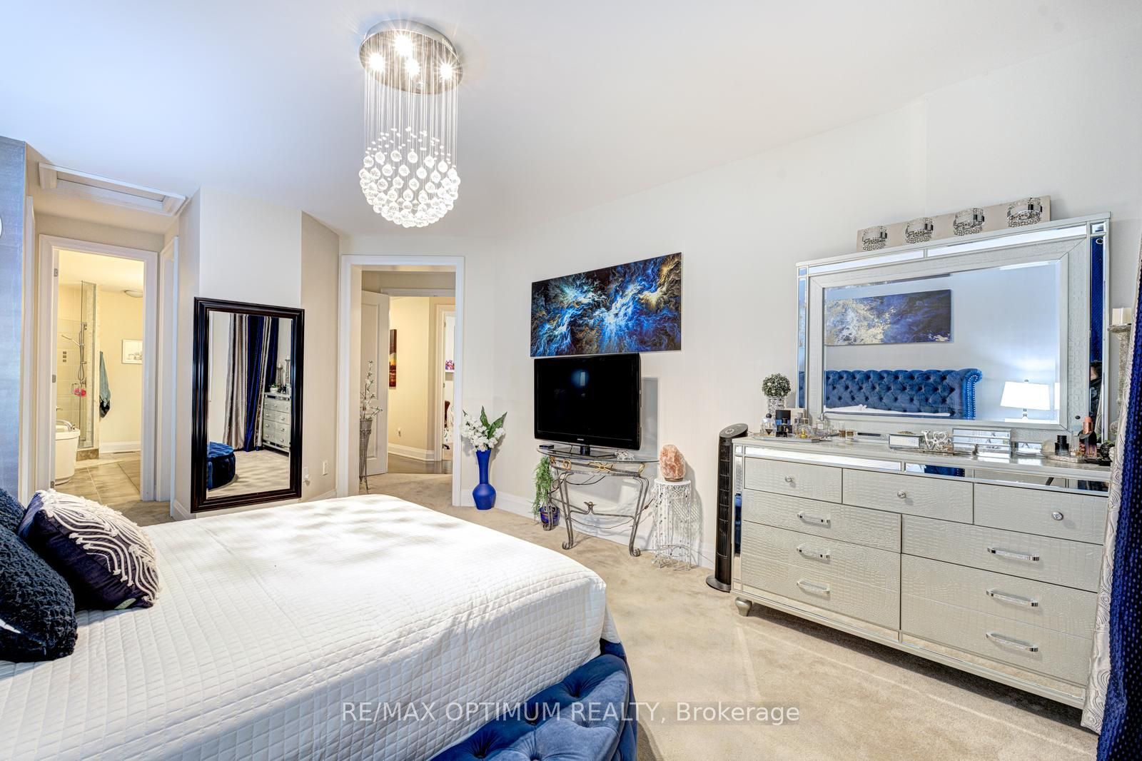 7 Legendary Cir Property Photo 28