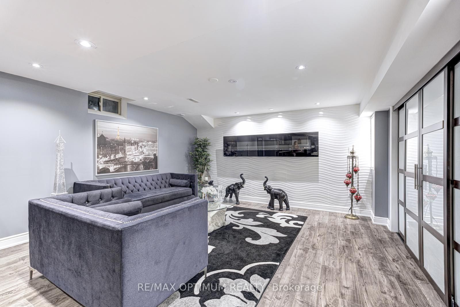 7 Legendary Cir Property Photo 41