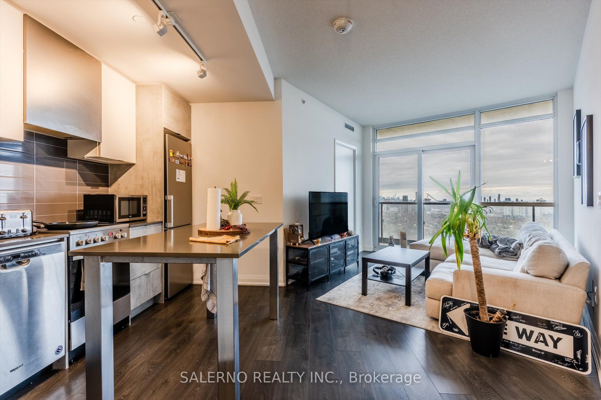 30 Gibbs Road 3107 Property Photo 7