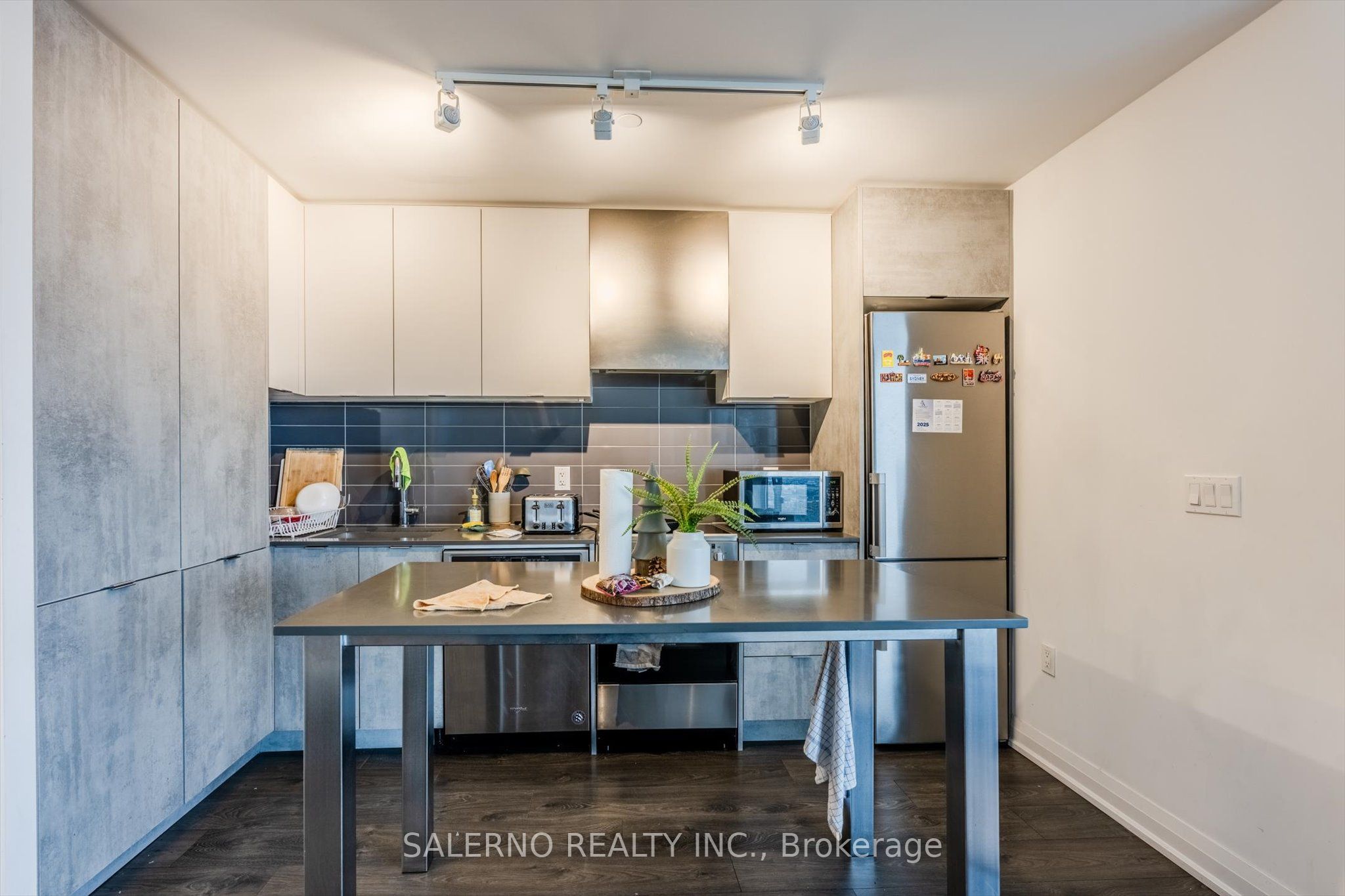 30 Gibbs Road 3107 Property Photo 8