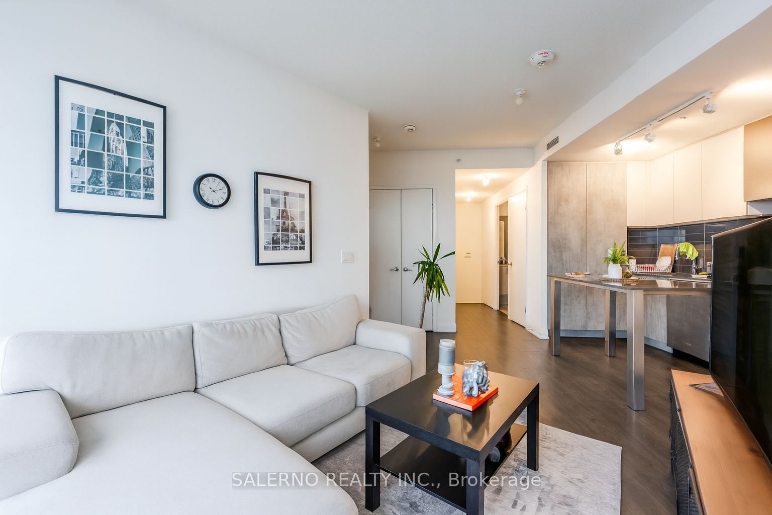 30 Gibbs Road 3107 Property Photo 12