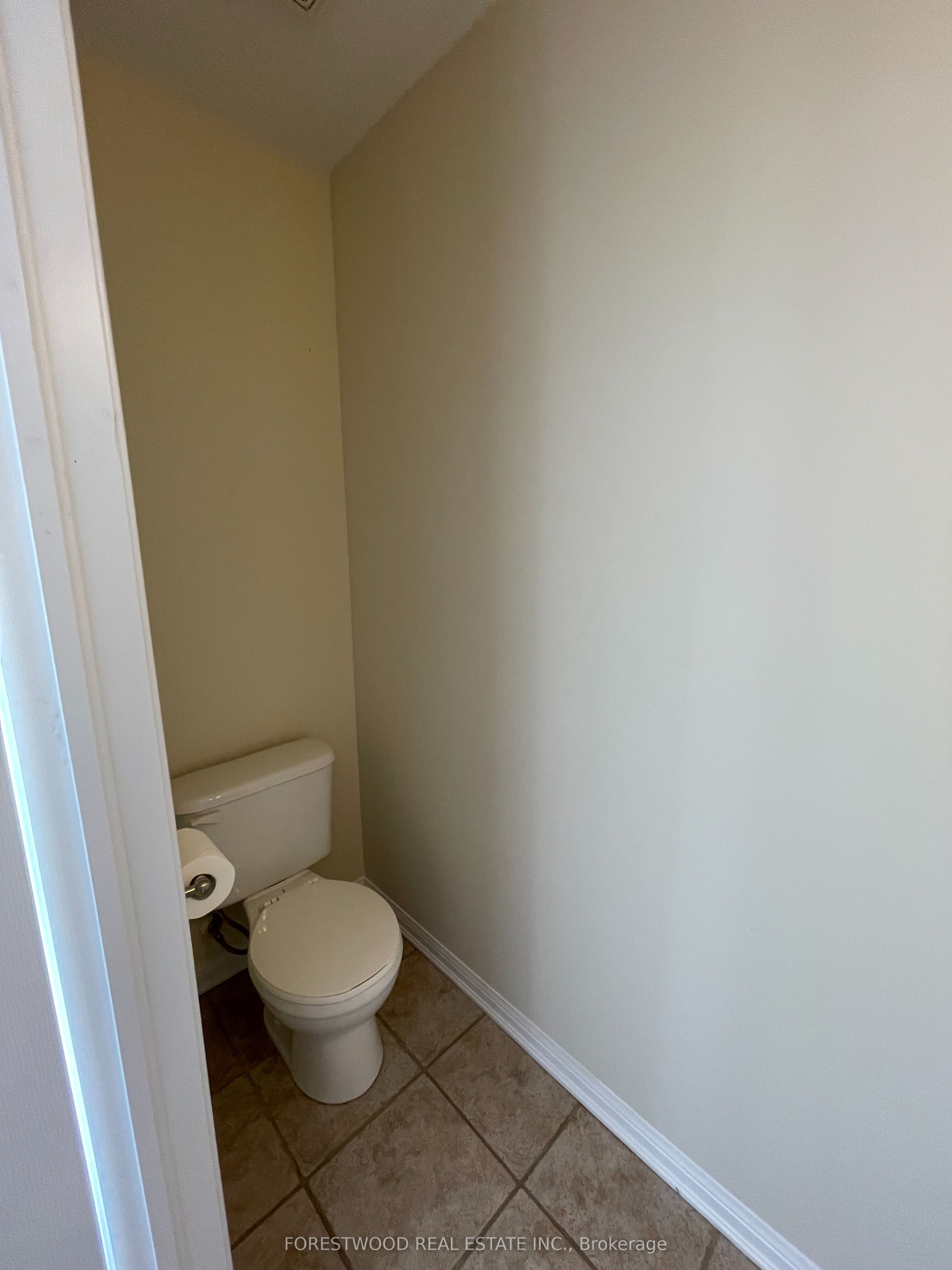 272 Wetenhall Lndg Property Photo 6