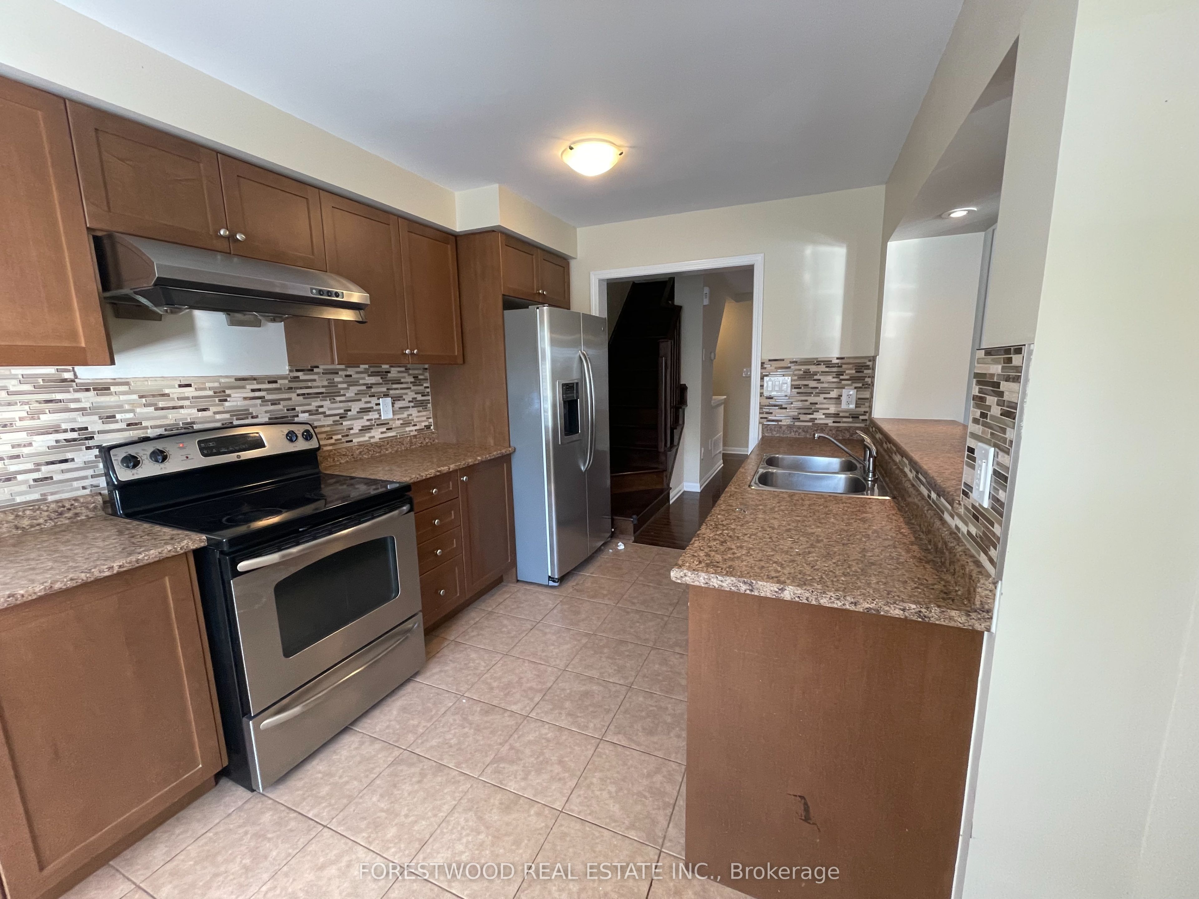 272 Wetenhall Lndg Property Photo 15