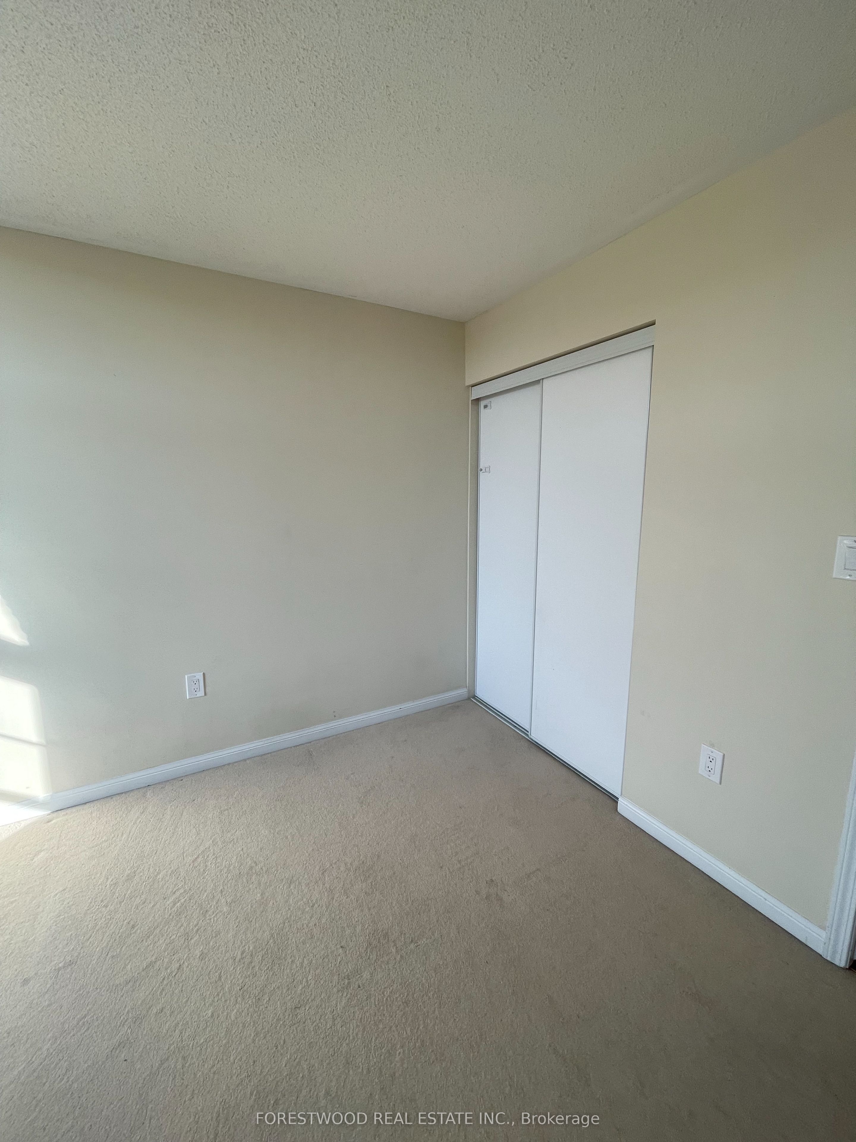 272 Wetenhall Lndg Property Photo 20