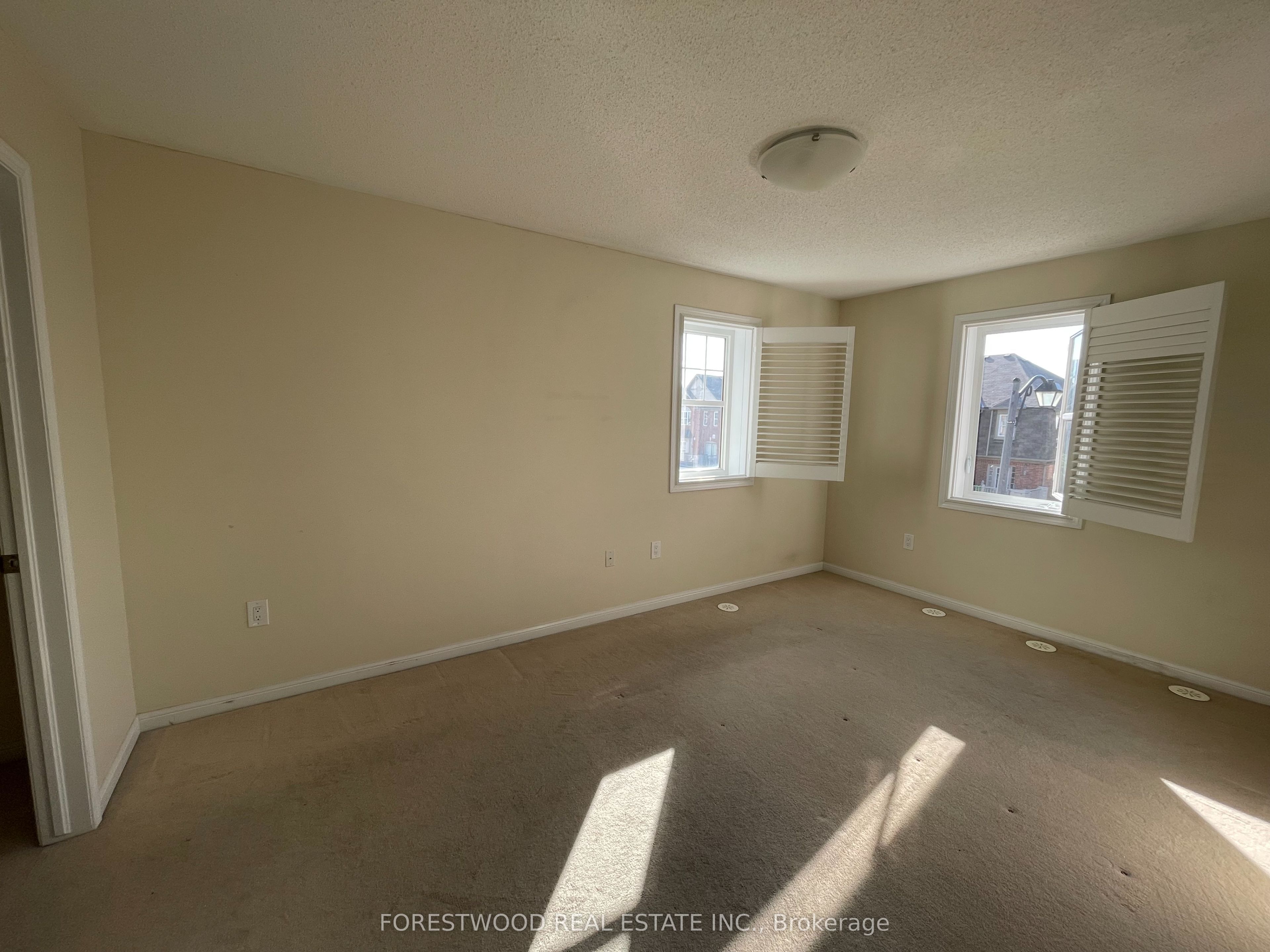 272 Wetenhall Lndg Property Photo 22