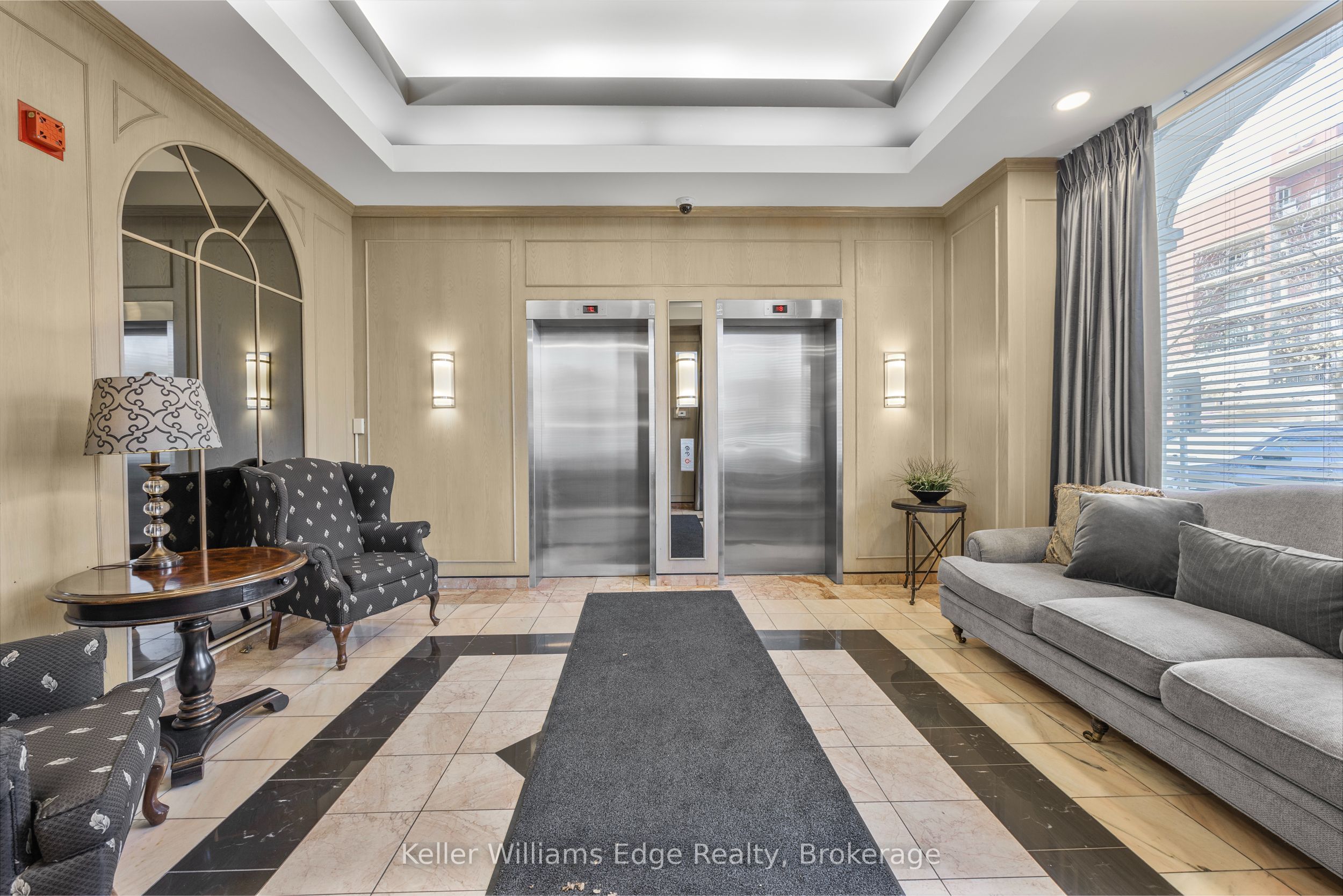 430 Pearl St Property Photo 4