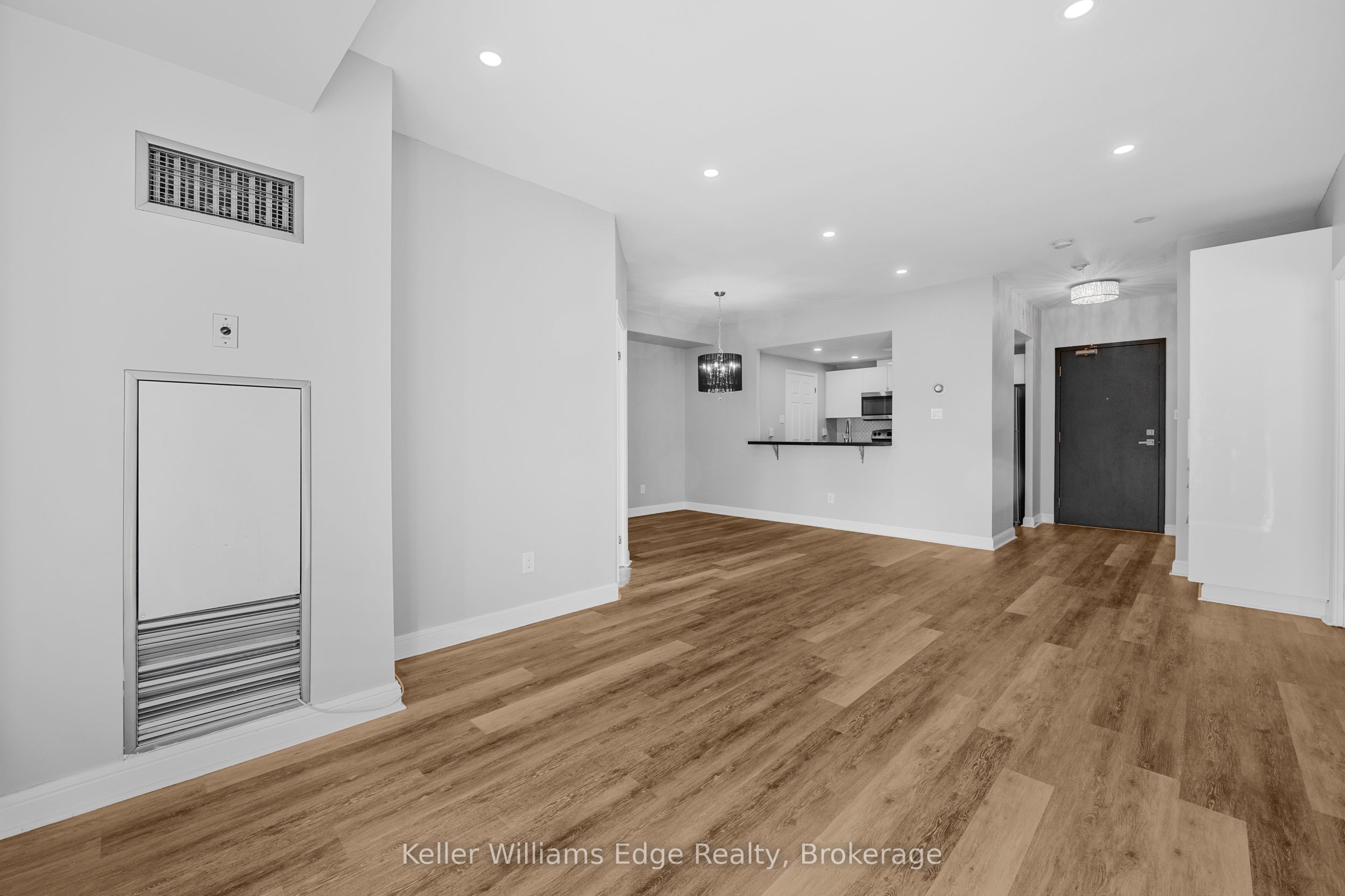 430 Pearl St Property Photo 11