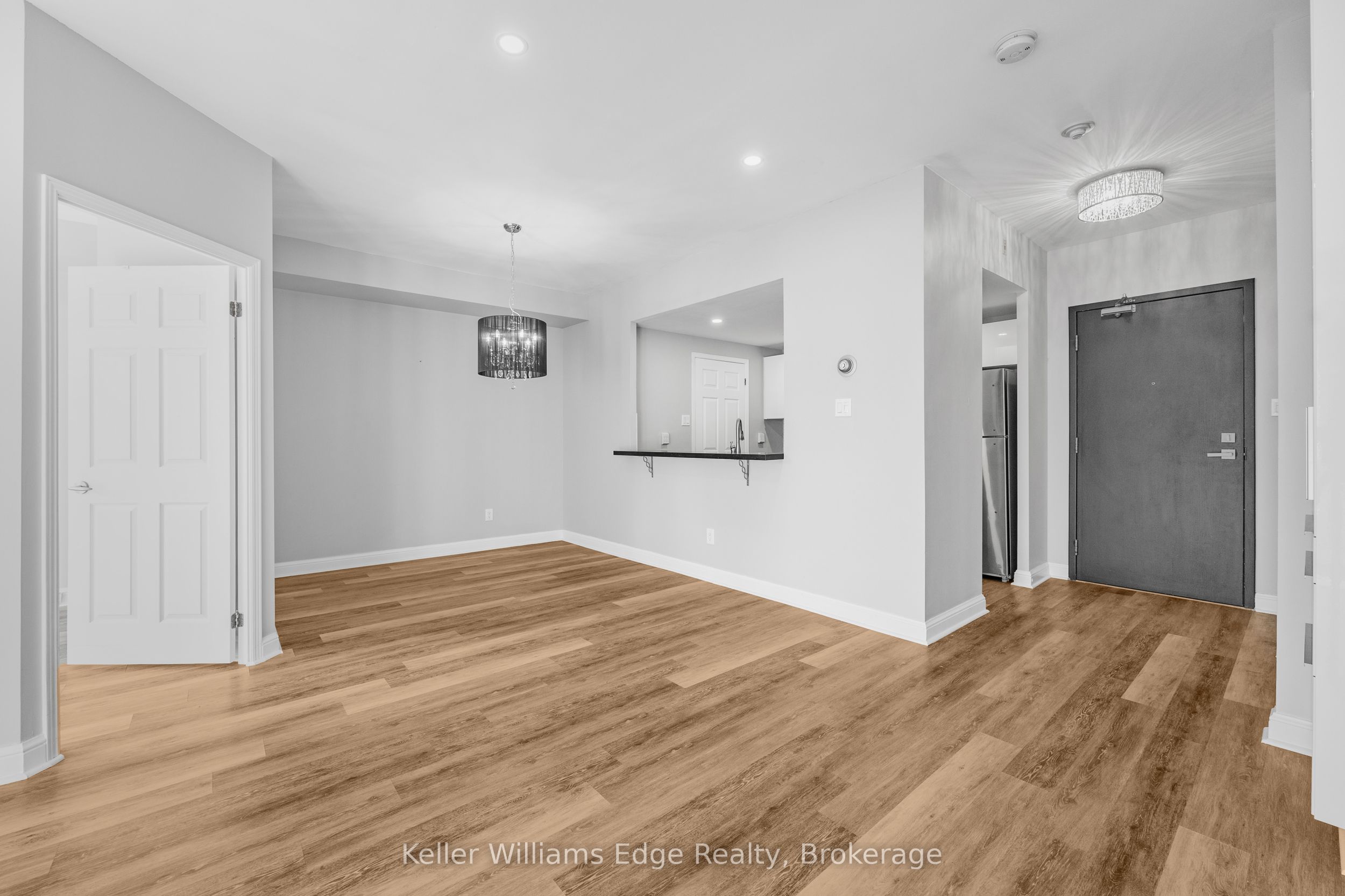 430 Pearl St Property Photo 12