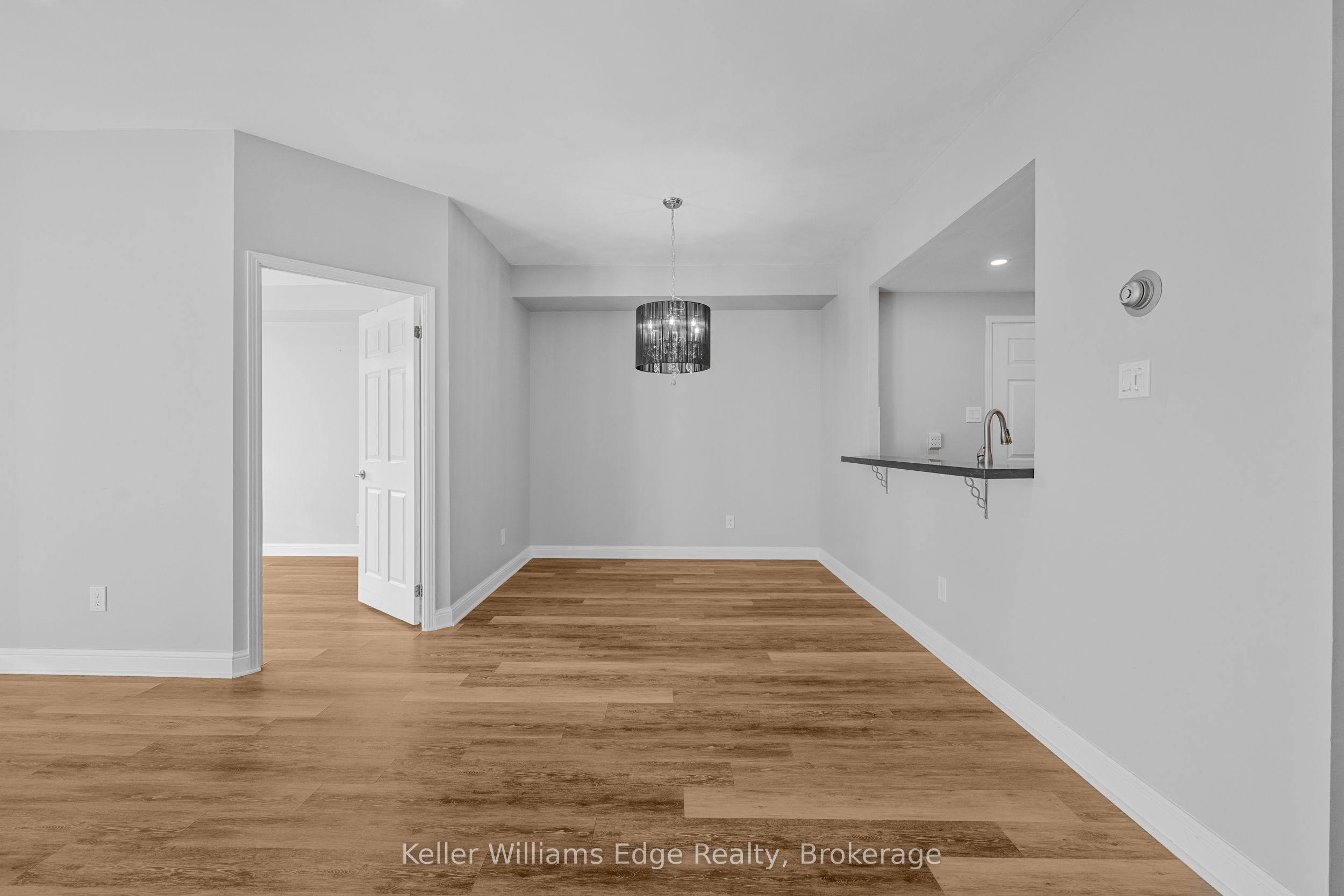 430 Pearl St Property Photo 13