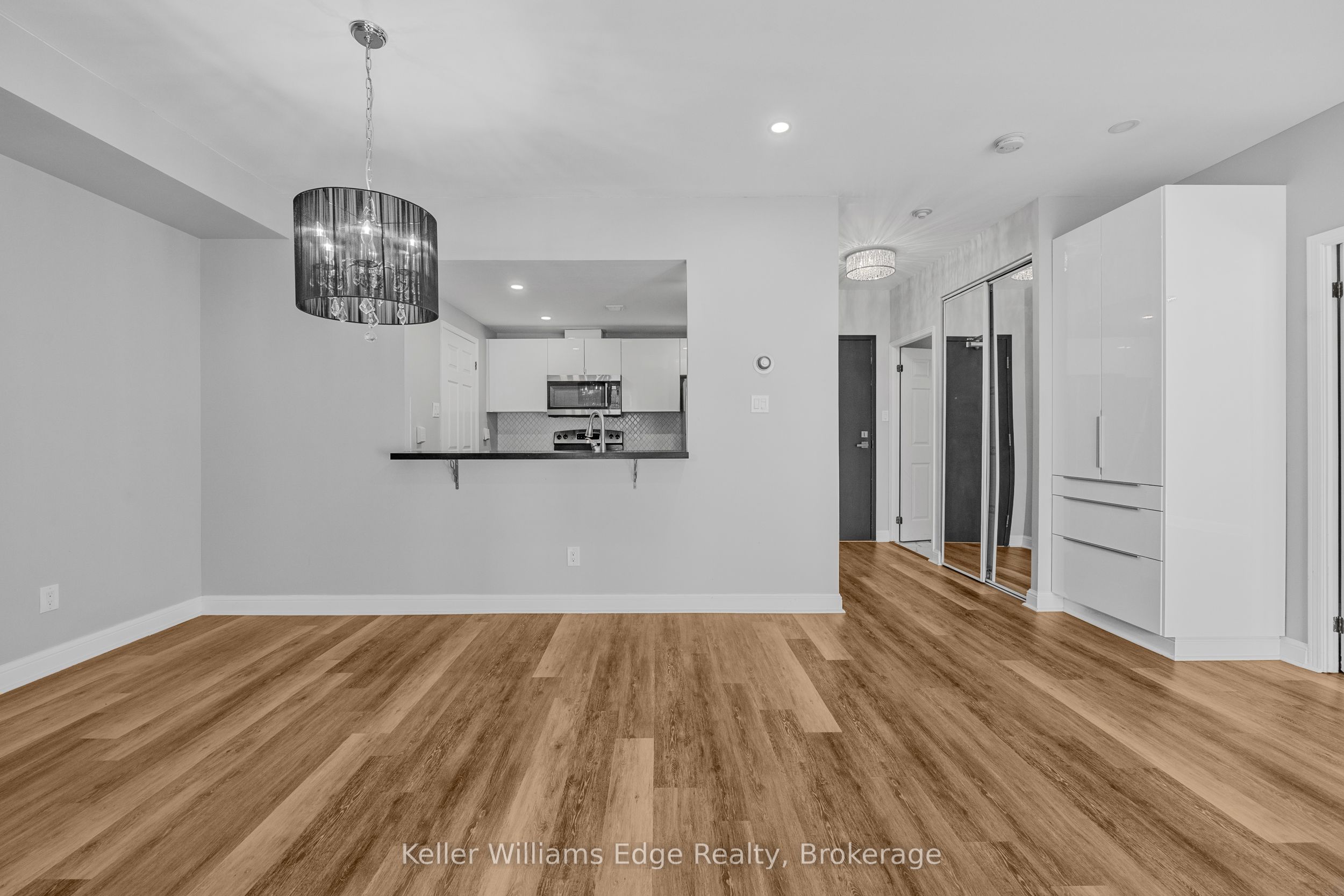 430 Pearl St Property Photo 14