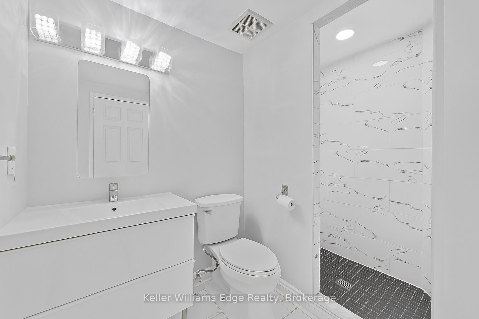 430 Pearl St Property Photo 15