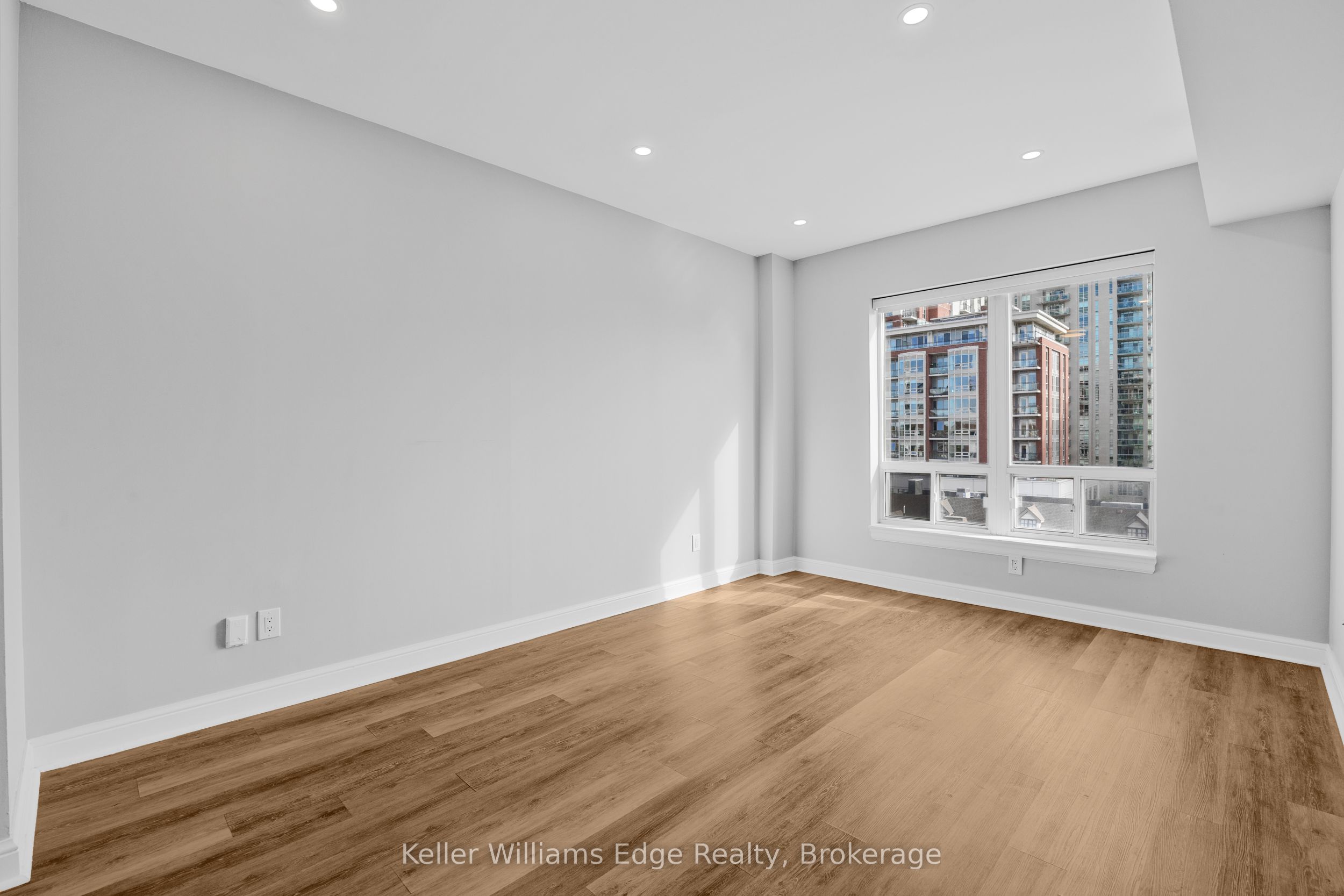 430 Pearl St Property Photo 16