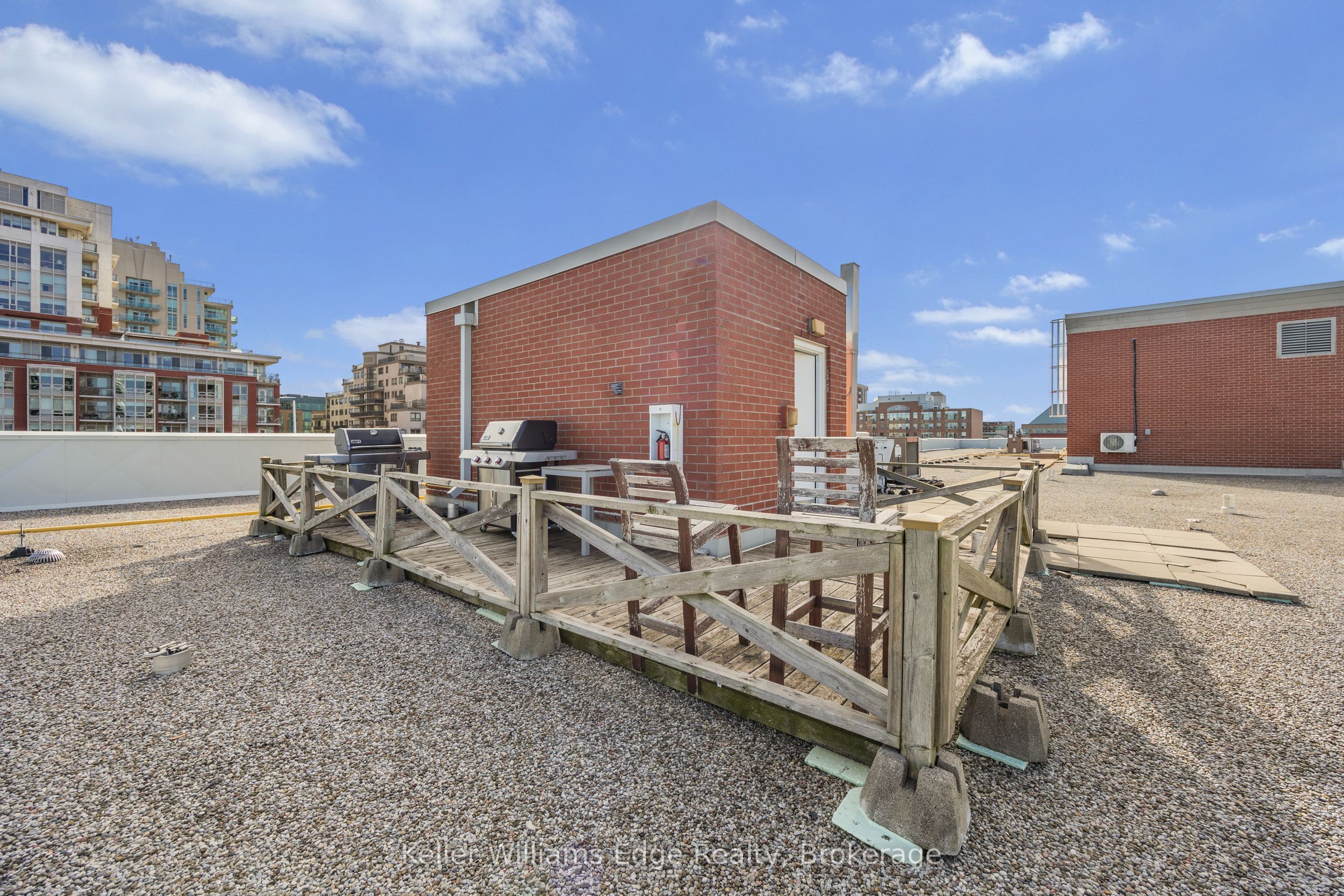 430 Pearl St Property Photo 25