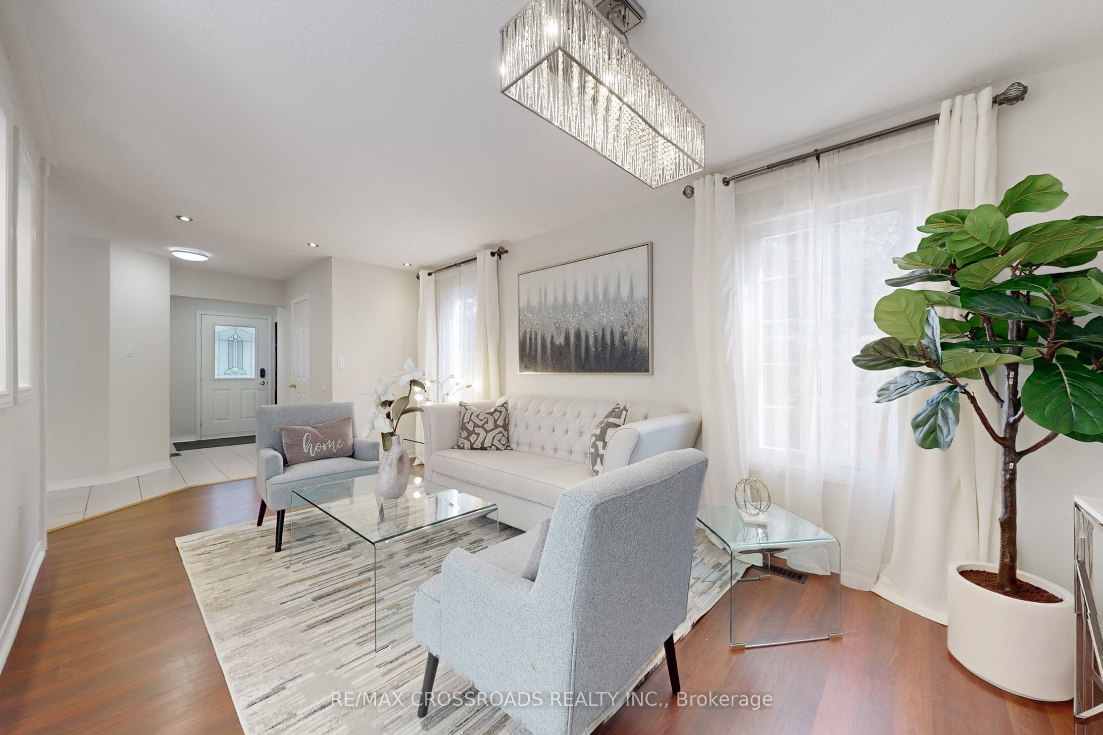 5424 Antrex Crescent Property Photo 2