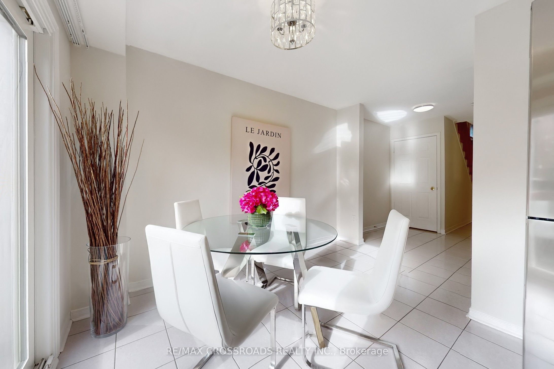 5424 Antrex Crescent Property Photo 9