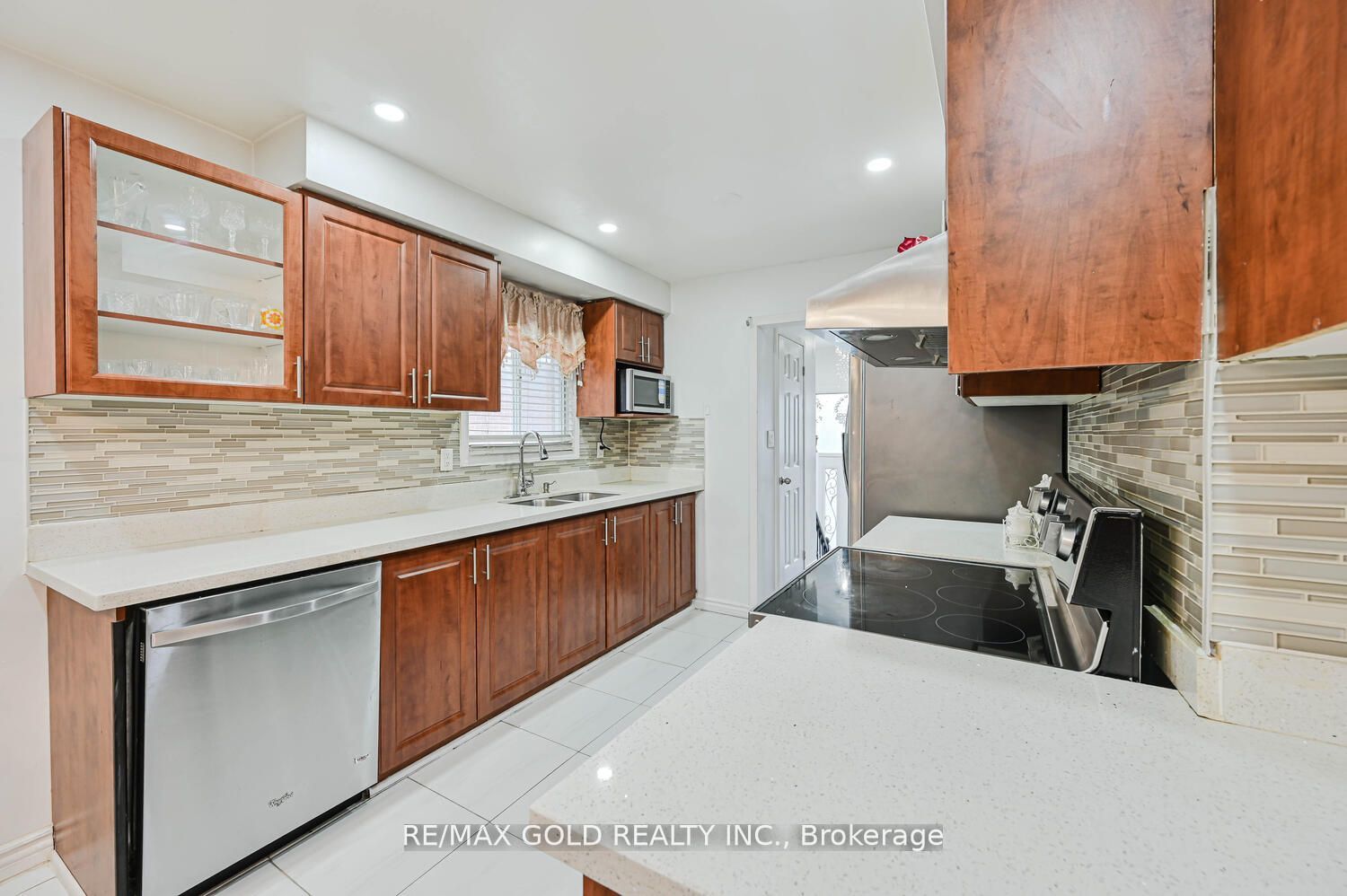 7296 Sigsbee Dr Property Photo 16