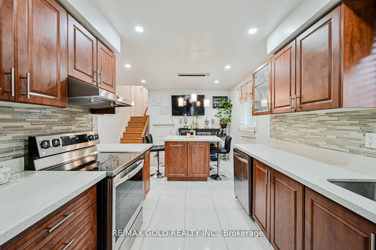 7296 Sigsbee Dr Property Photo 17