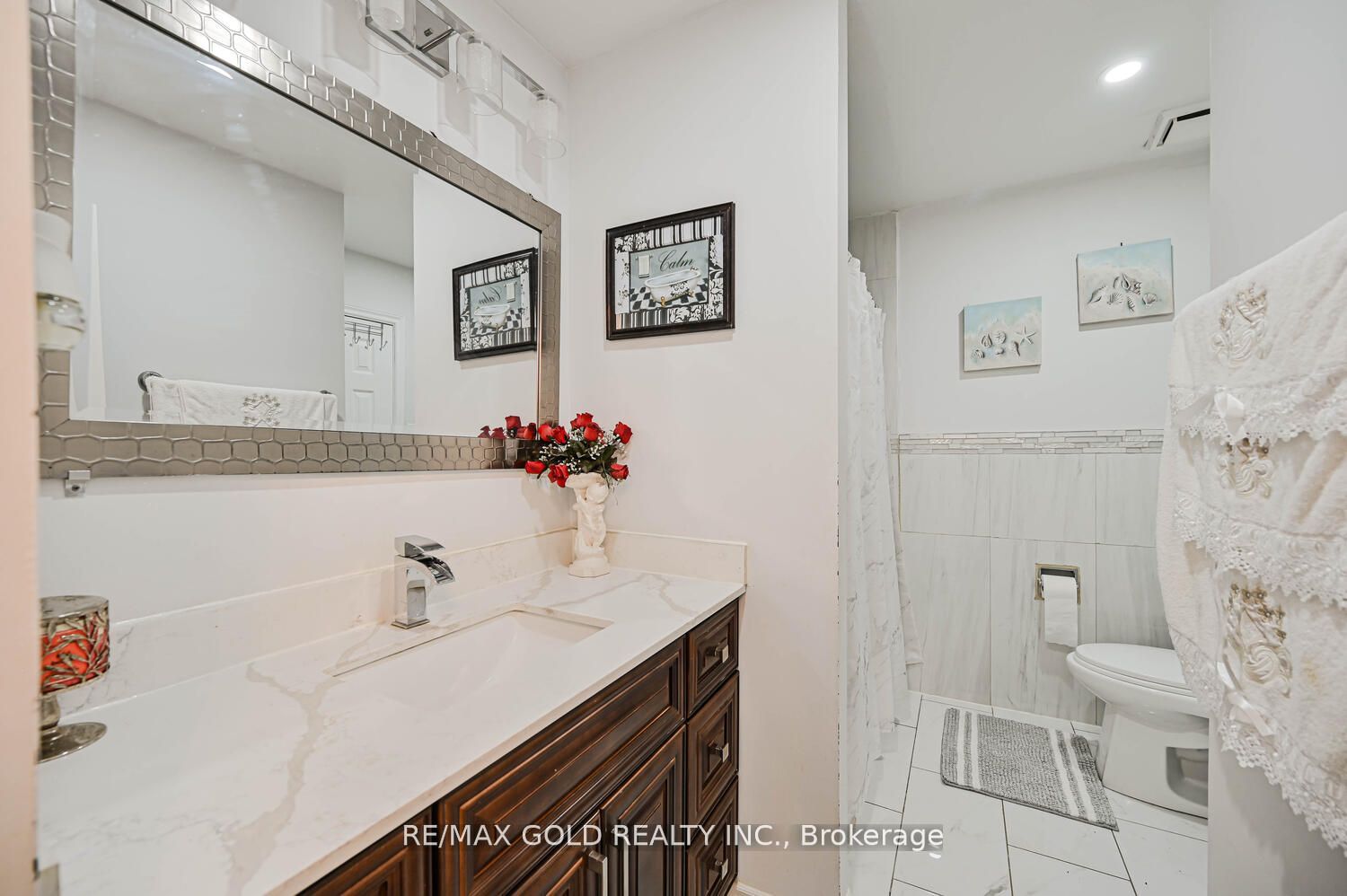 7296 Sigsbee Dr Property Photo 27