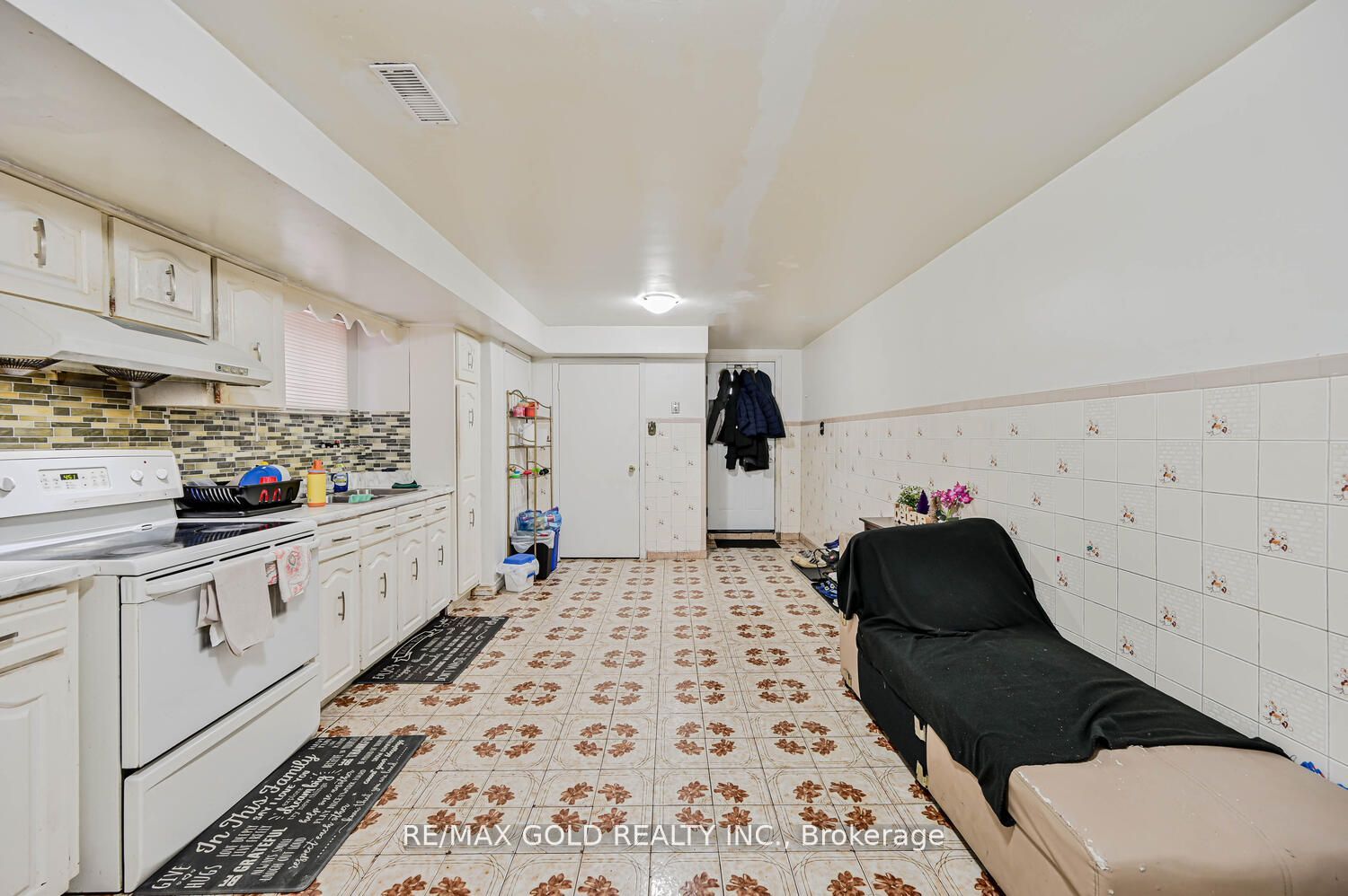 7296 Sigsbee Dr Property Photo 30