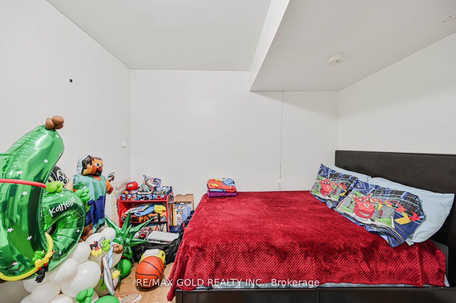 7296 Sigsbee Dr Property Photo 37