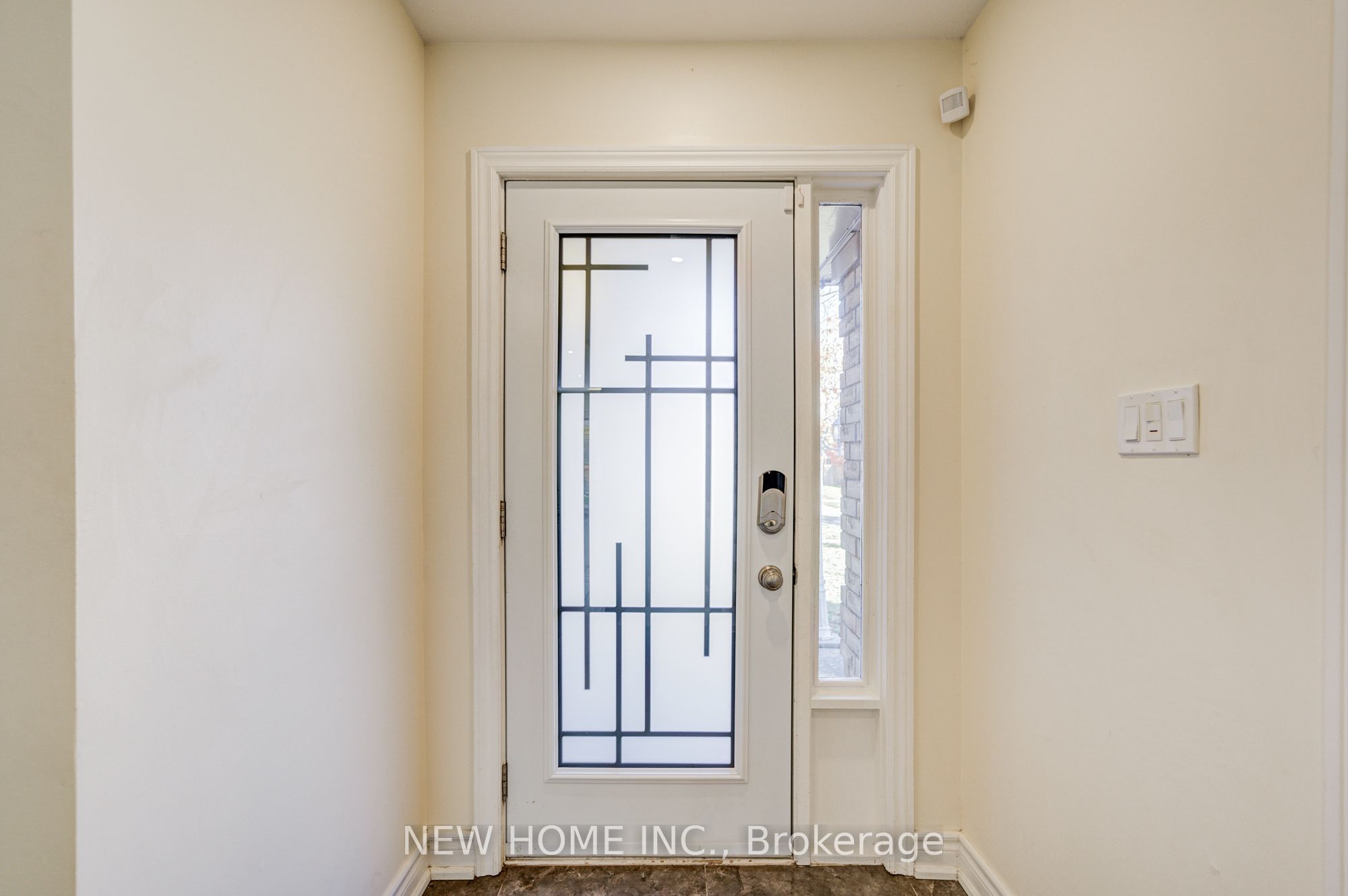 2106 Oakmead Boulevard Property Photo 7