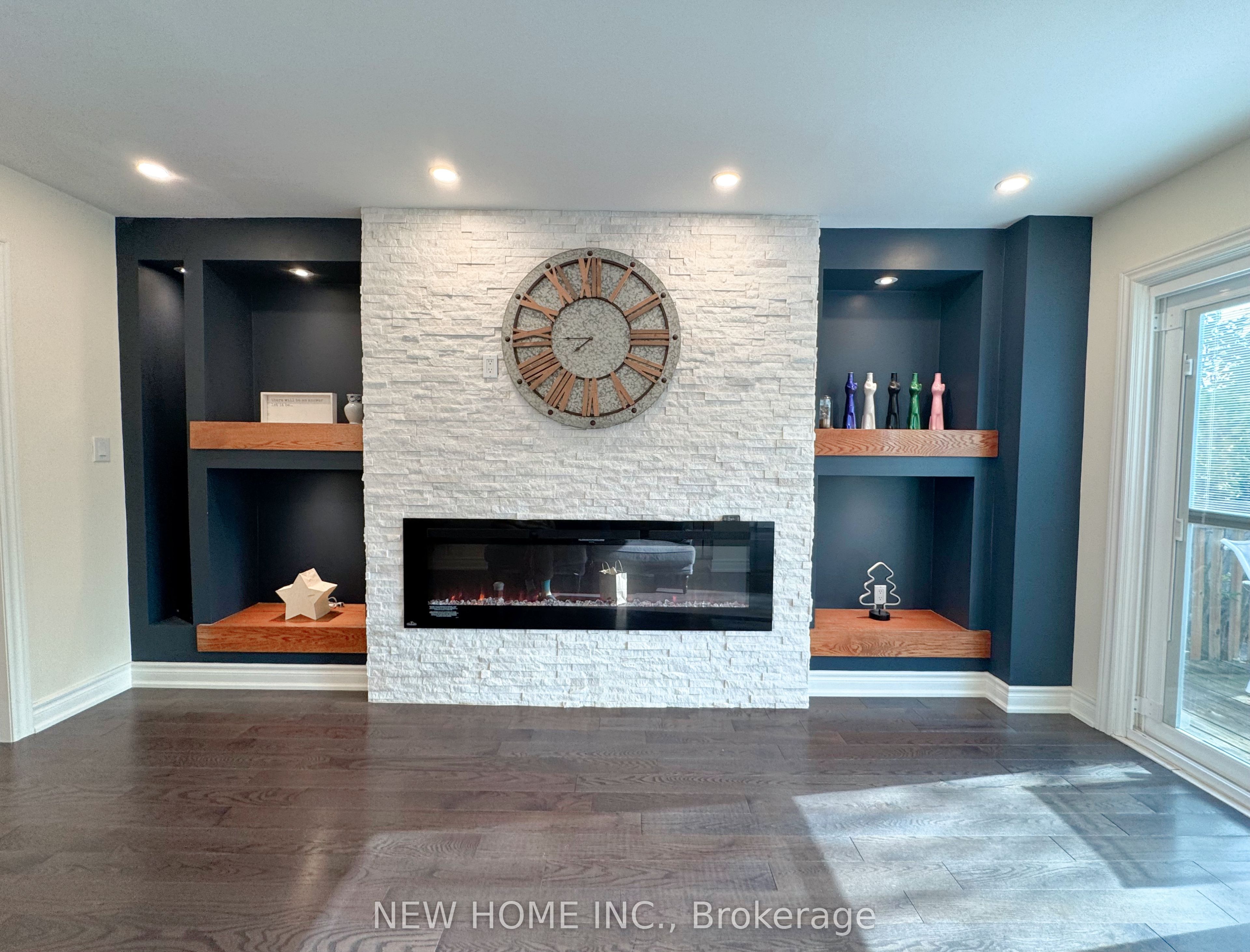 2106 Oakmead Boulevard Property Photo 13