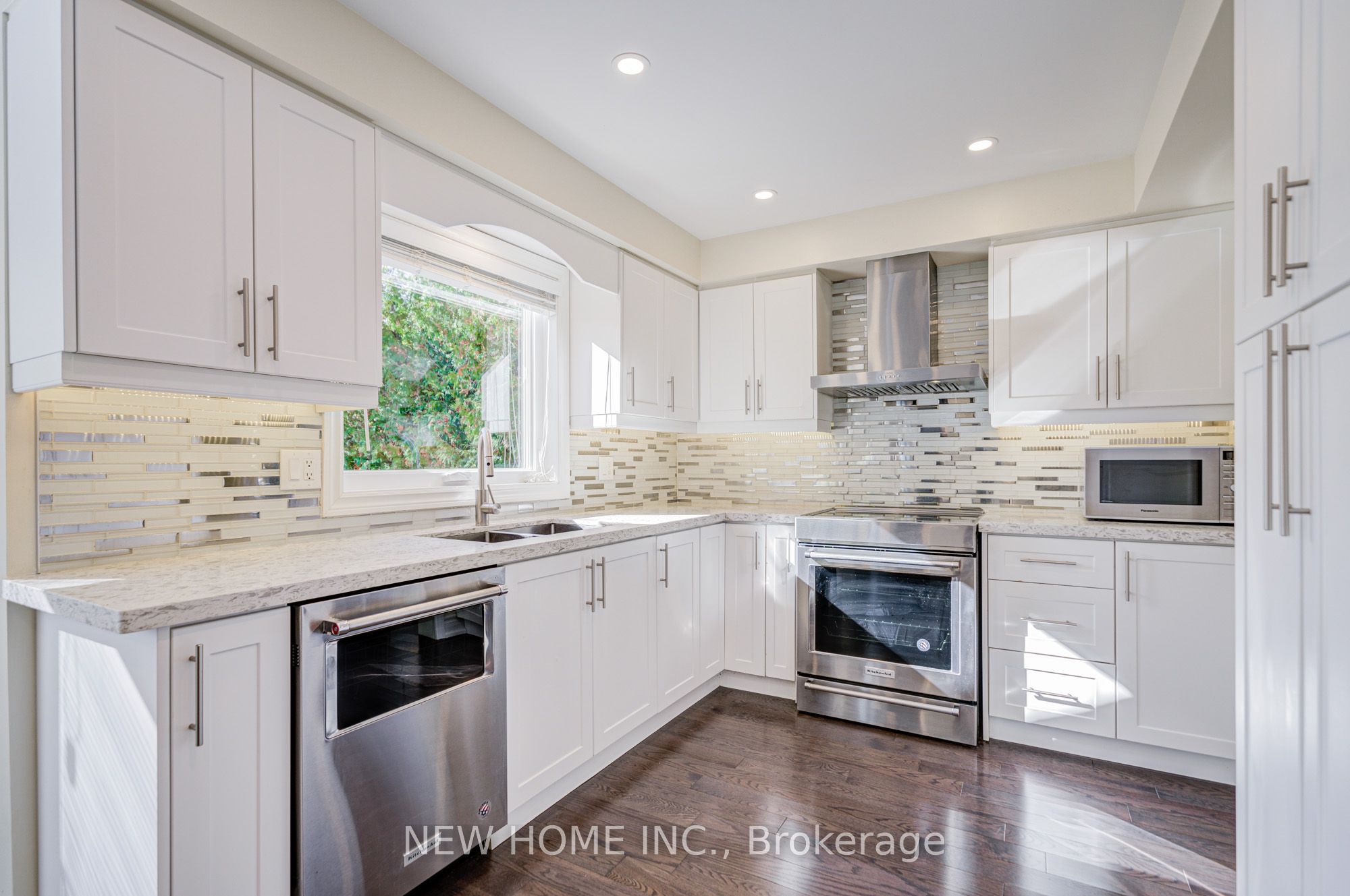 2106 Oakmead Boulevard Property Photo 16