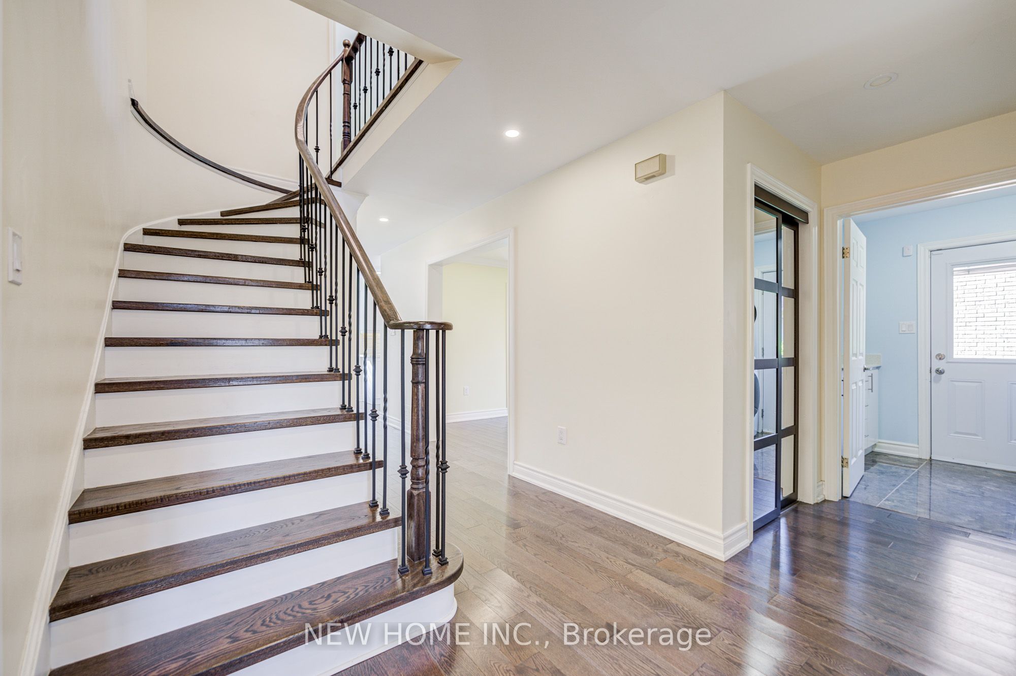 2106 Oakmead Boulevard Property Photo 22