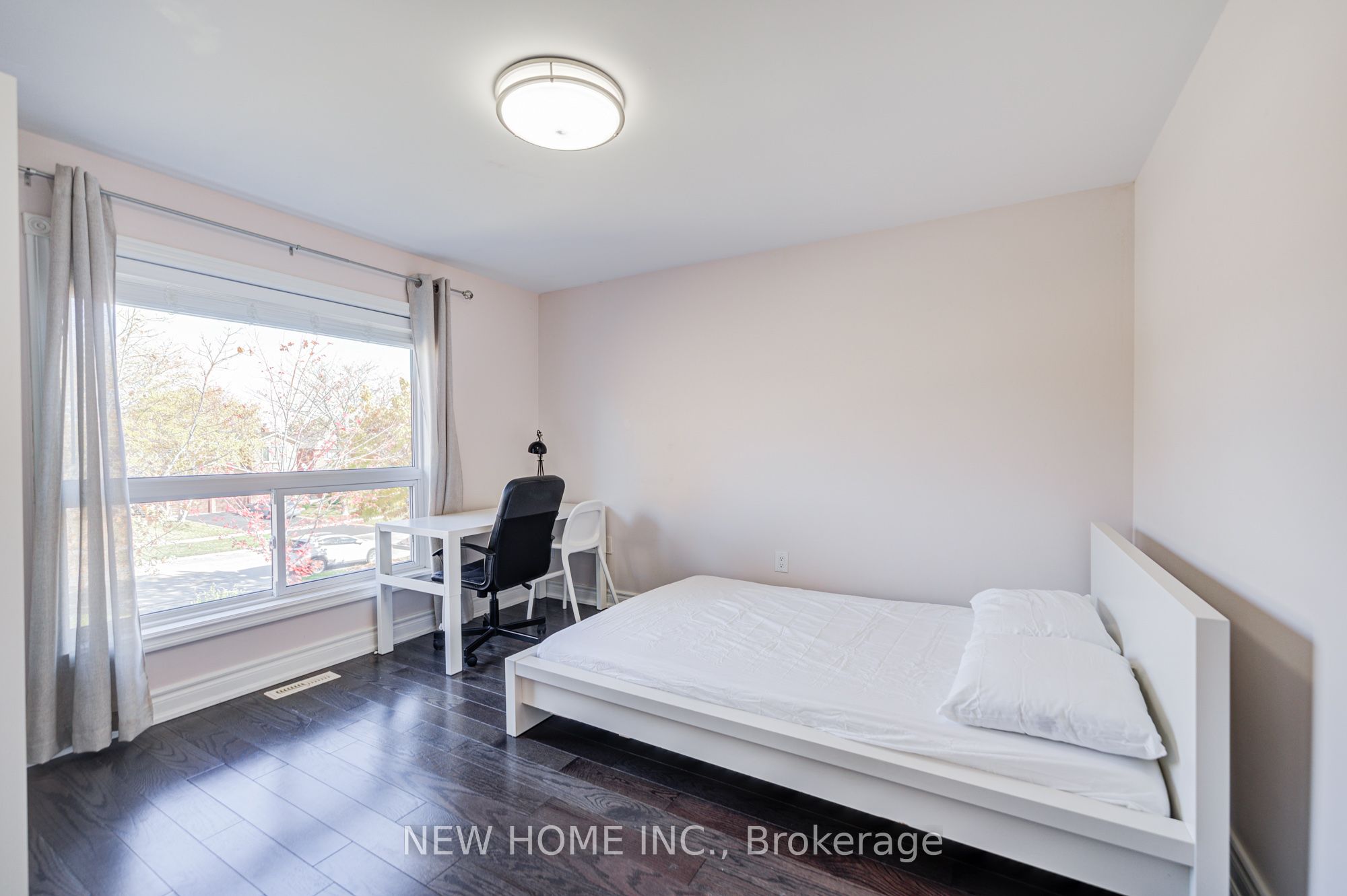 2106 Oakmead Boulevard Property Photo 40