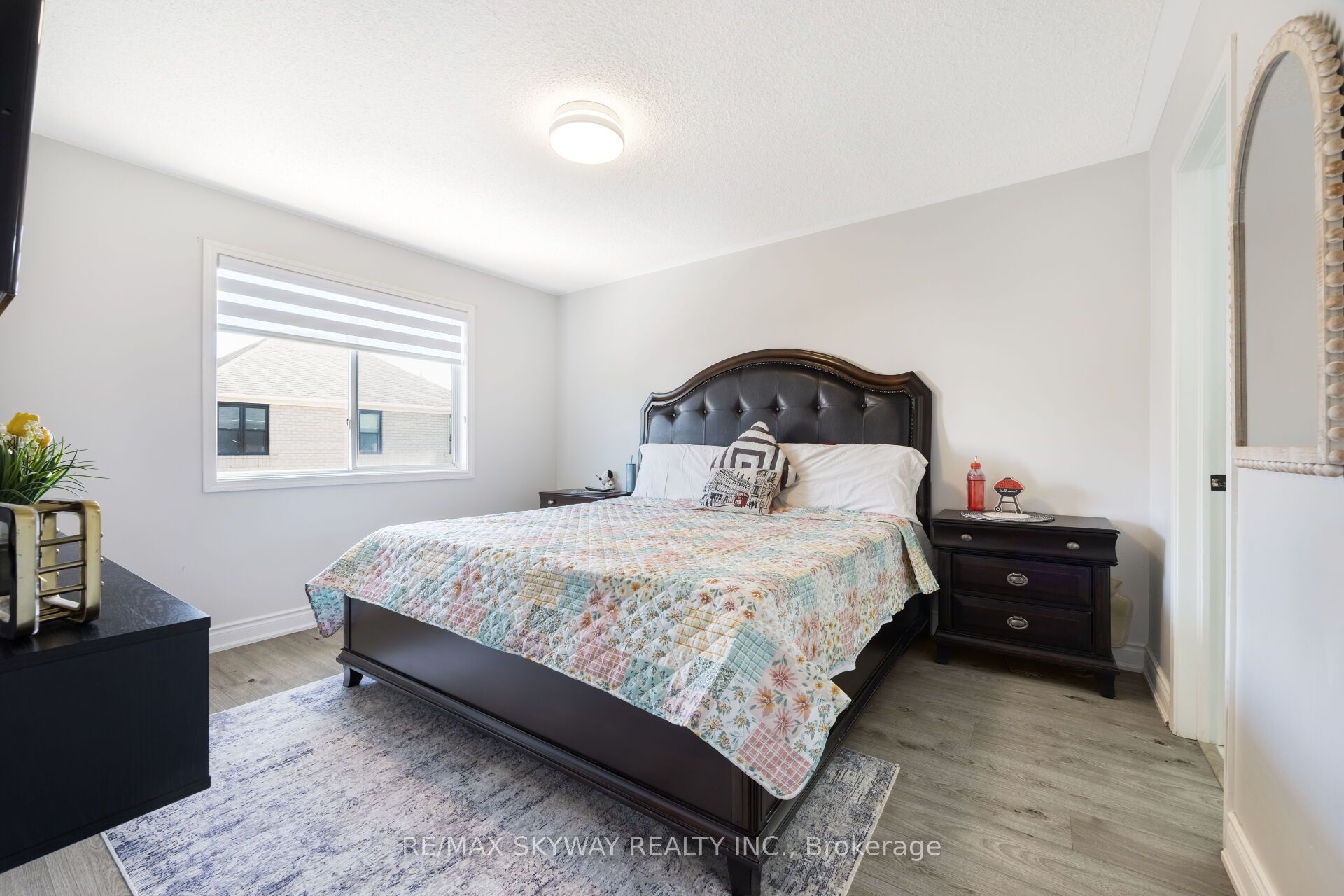 1570 Cartwright Cres Property Photo 26