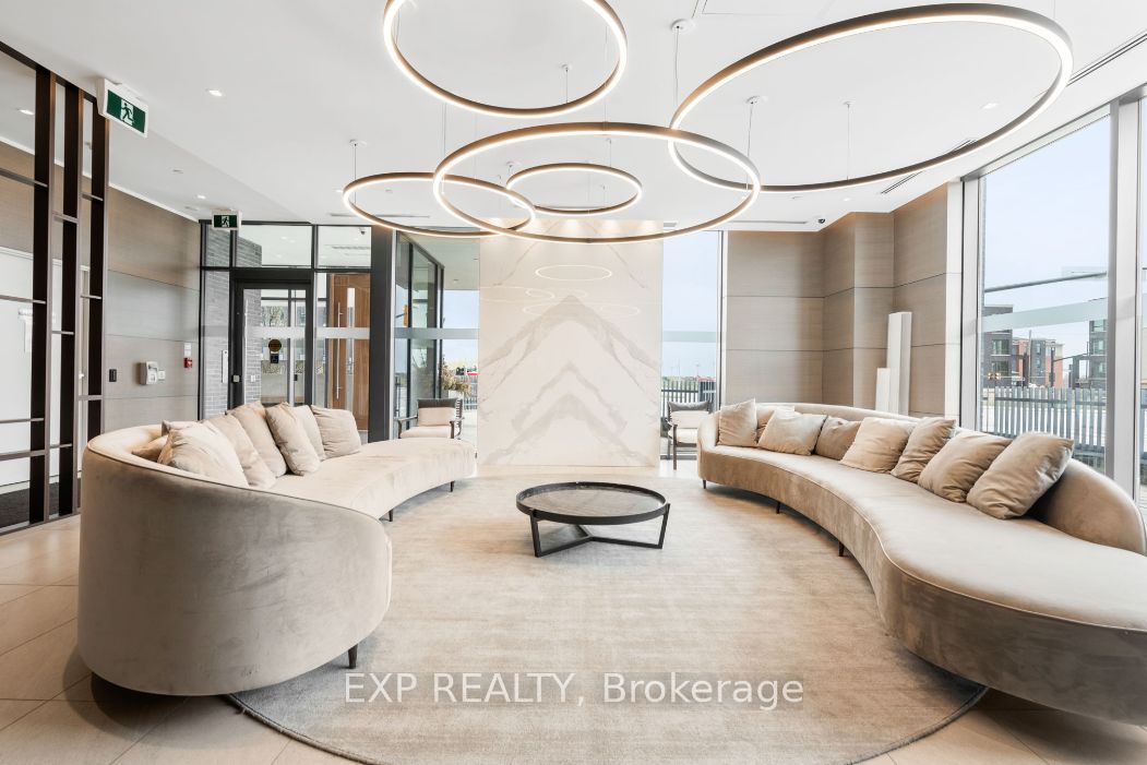 180 Veterans Dr Property Photo 6