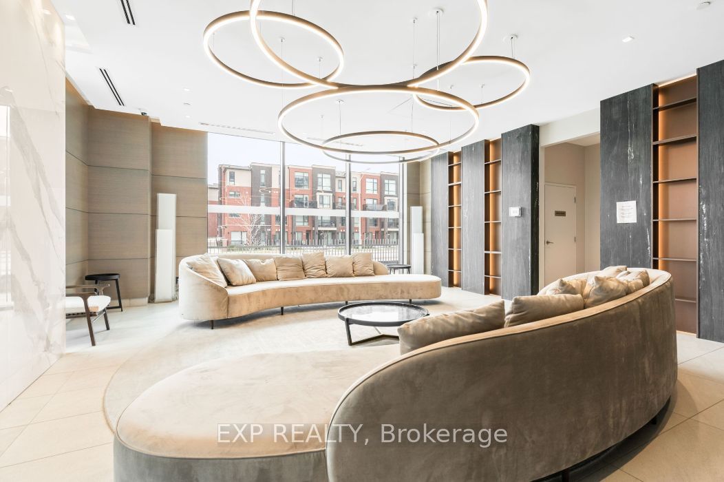 180 Veterans Dr Property Photo 7