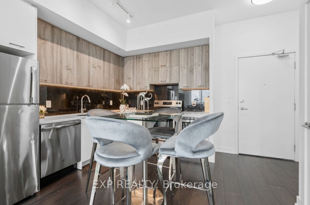 180 Veterans Dr Property Photo 9