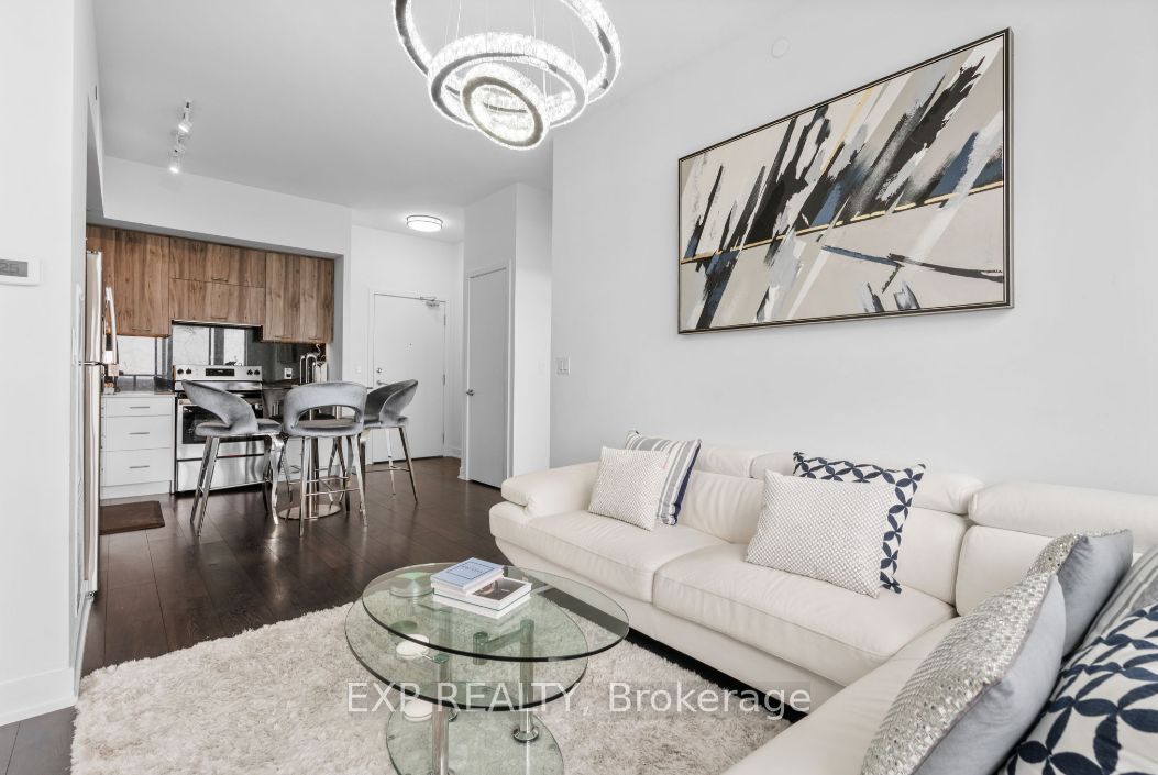 180 Veterans Dr Property Photo 13