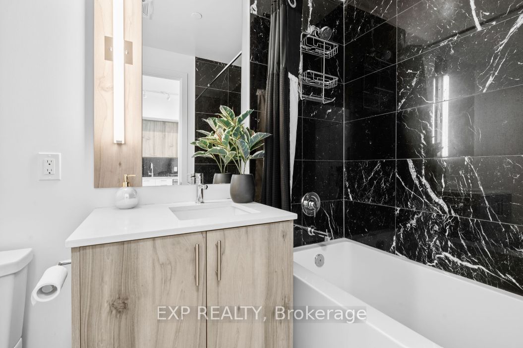 180 Veterans Dr Property Photo 16