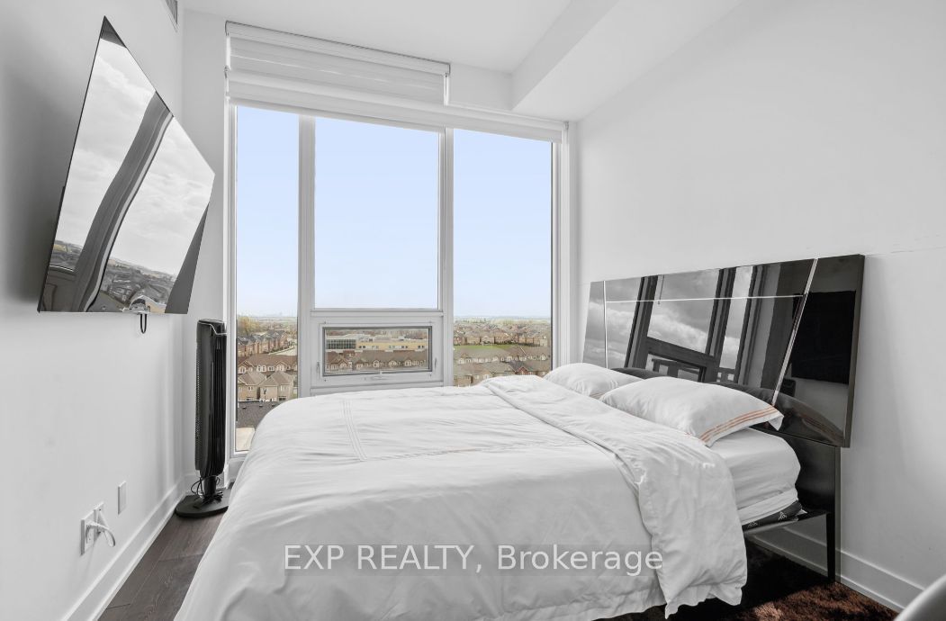 180 Veterans Dr Property Photo 17