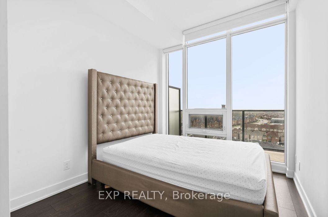 180 Veterans Dr Property Photo 22