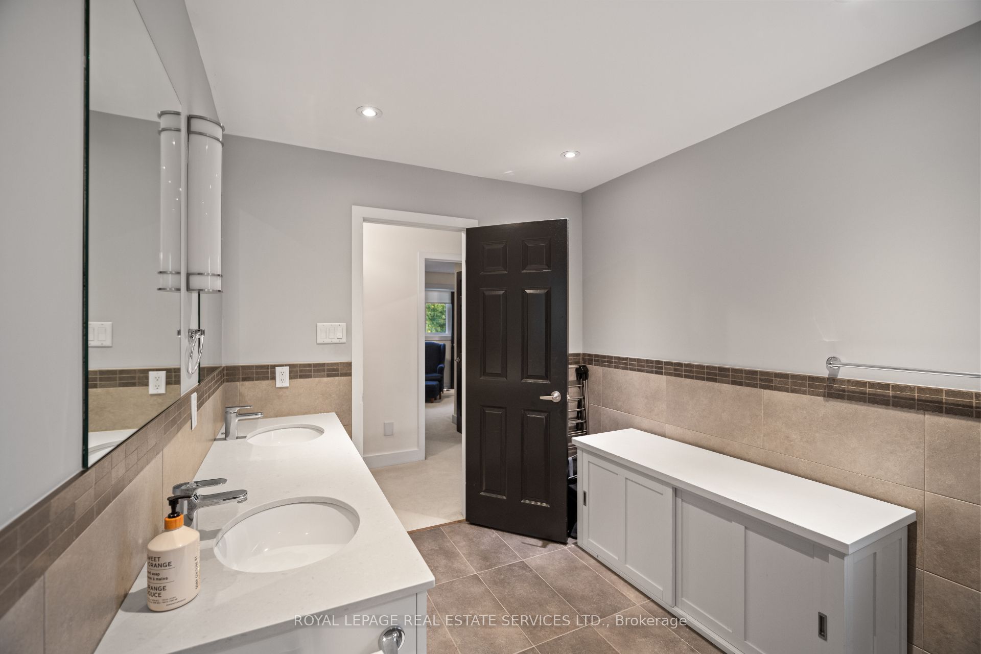 3 Friars Lane Property Photo 28