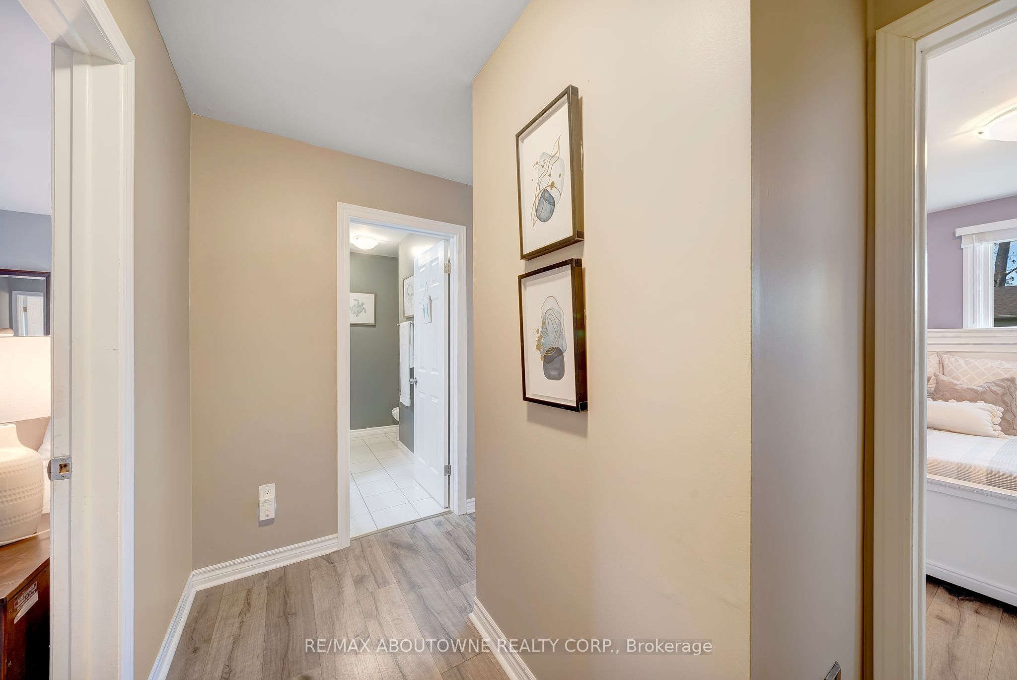 5475 Lakeshore Road 29 Property Photo 12