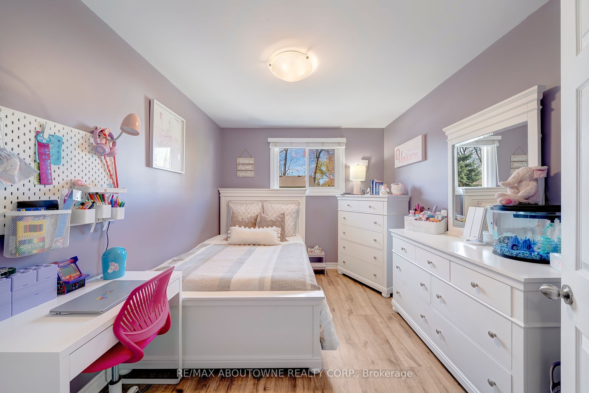 5475 Lakeshore Road 29 Property Photo 16