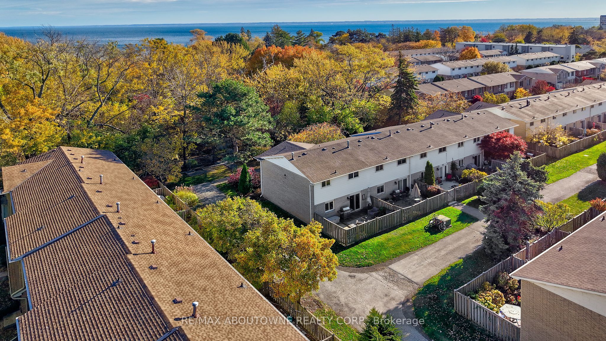 5475 Lakeshore Road 29 Property Photo 28