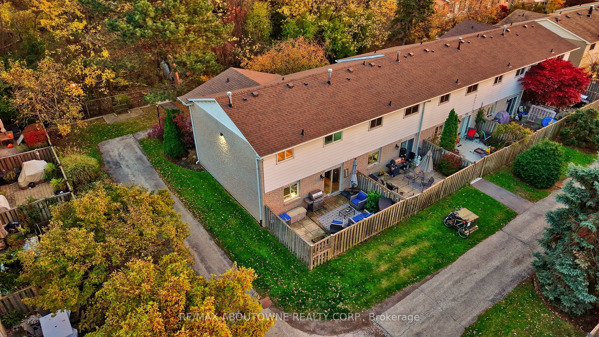 5475 Lakeshore Road 29 Property Photo 30