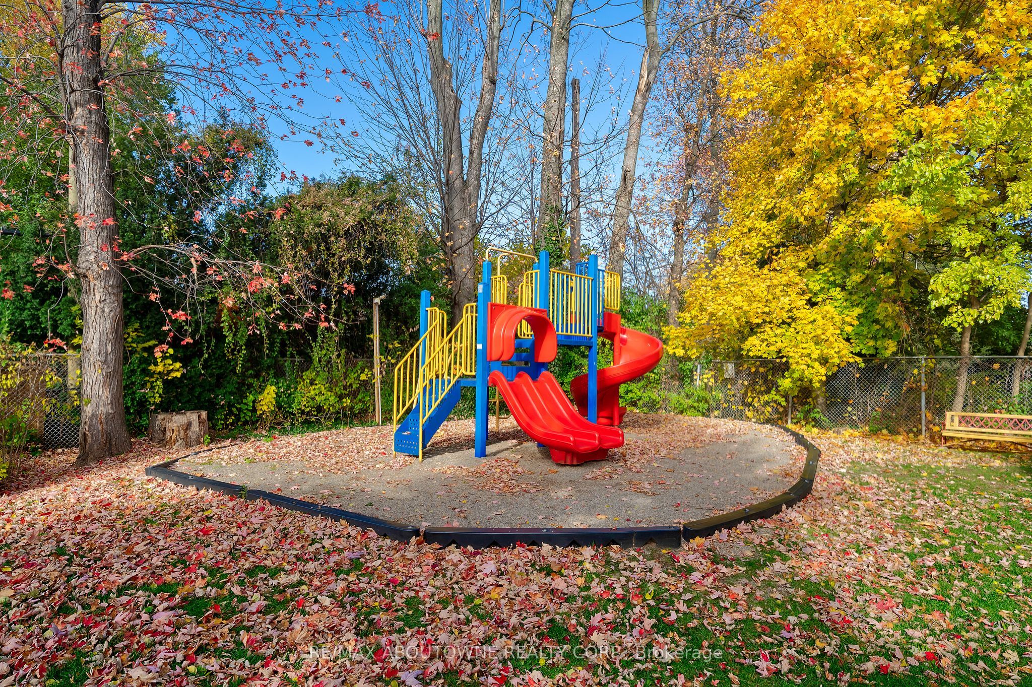 5475 Lakeshore Road 29 Property Photo 38