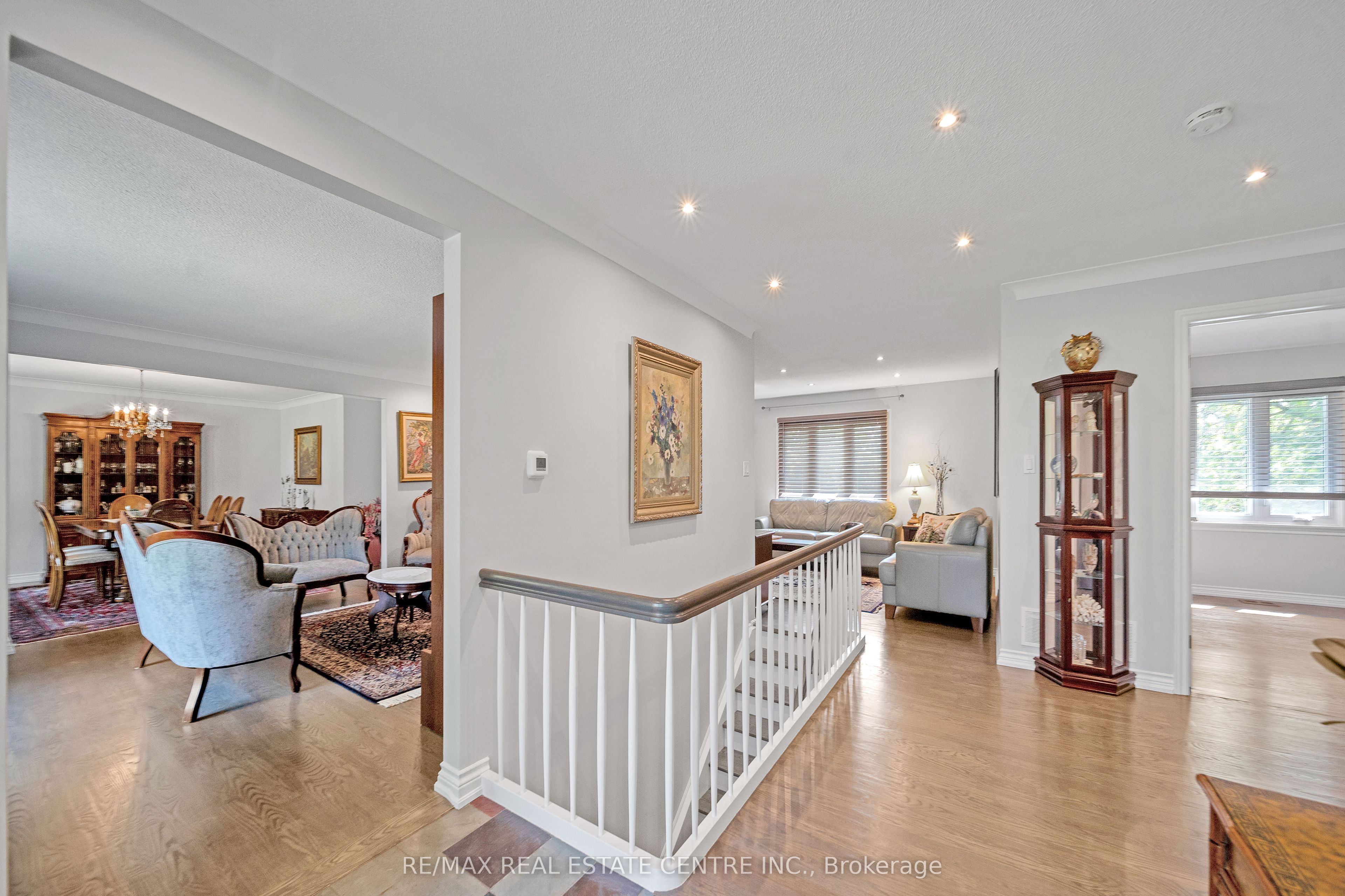 8438 9 Line Property Photo 5