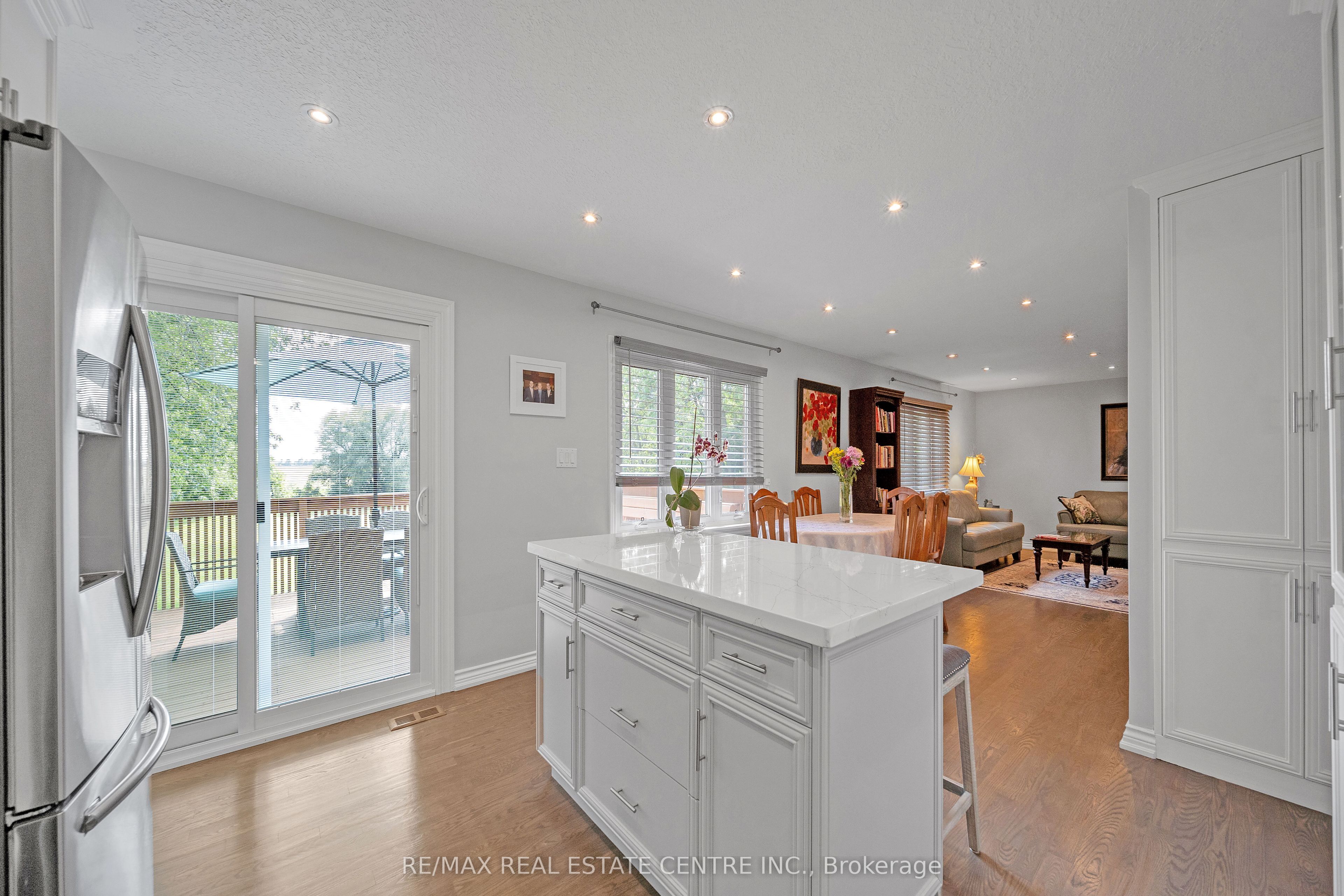 8438 9 Line Property Photo 10