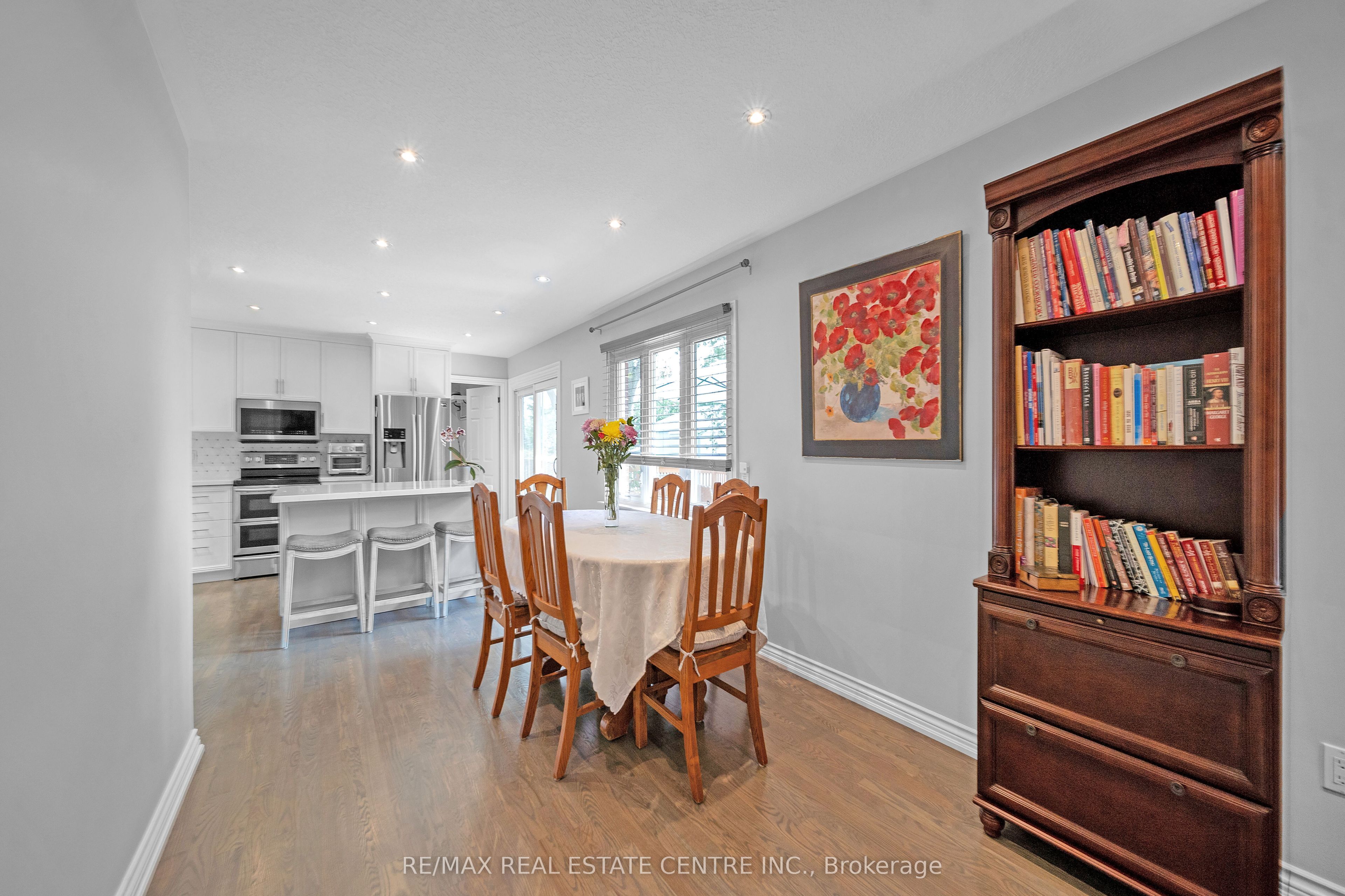 8438 9 Line Property Photo 14