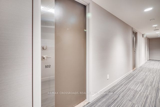 2093 Fairview St Property Photo 2