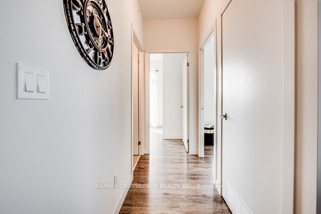 2093 Fairview St Property Photo 9