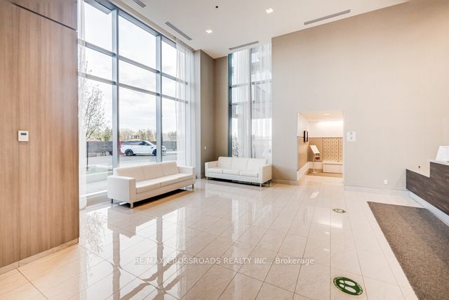 2093 Fairview St Property Photo 12